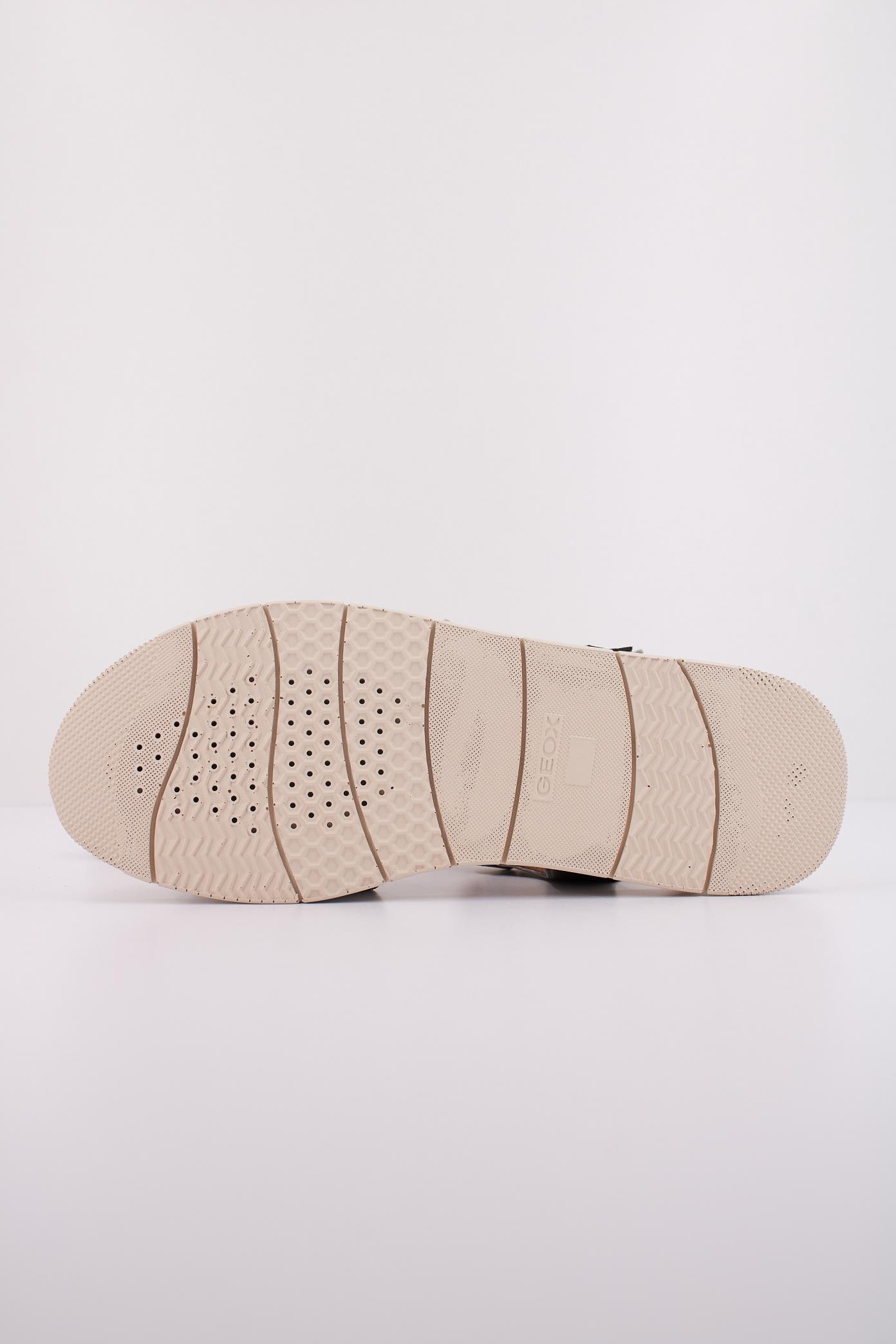 GEOX D DANDRA en color GRIS (5)