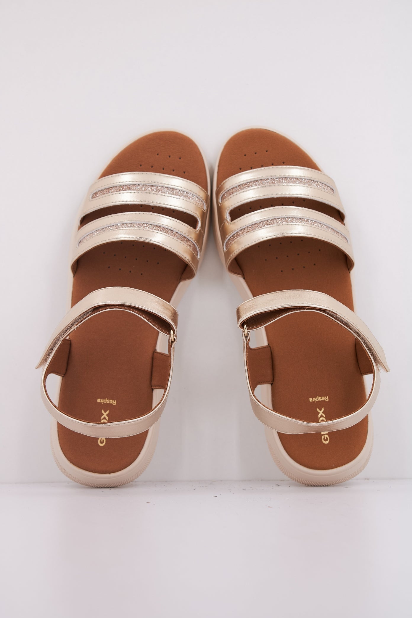 GEOX D DANDRA en color ORO (3)