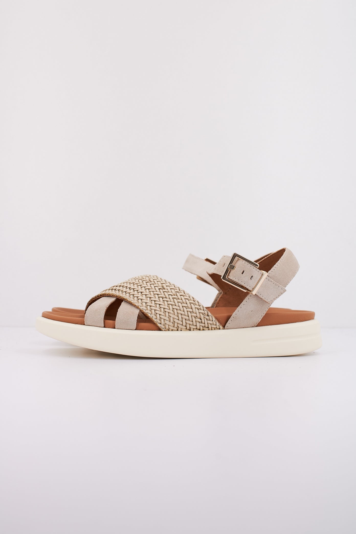 GEOX D XAND S en color MARRON CLARO (1)
