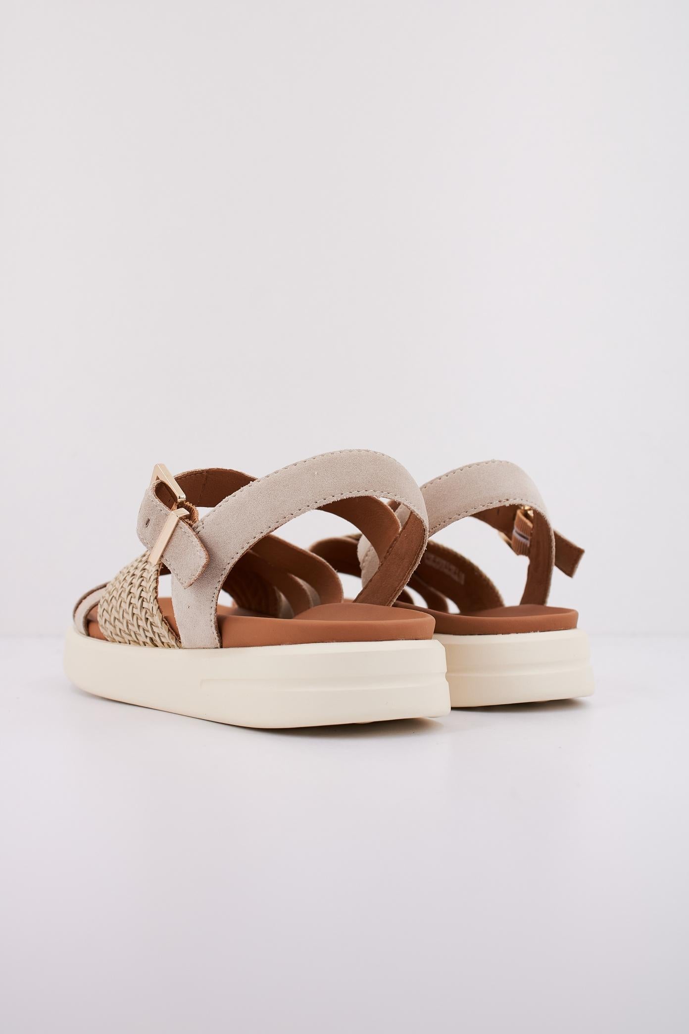 GEOX D XAND S en color MARRON CLARO (4)