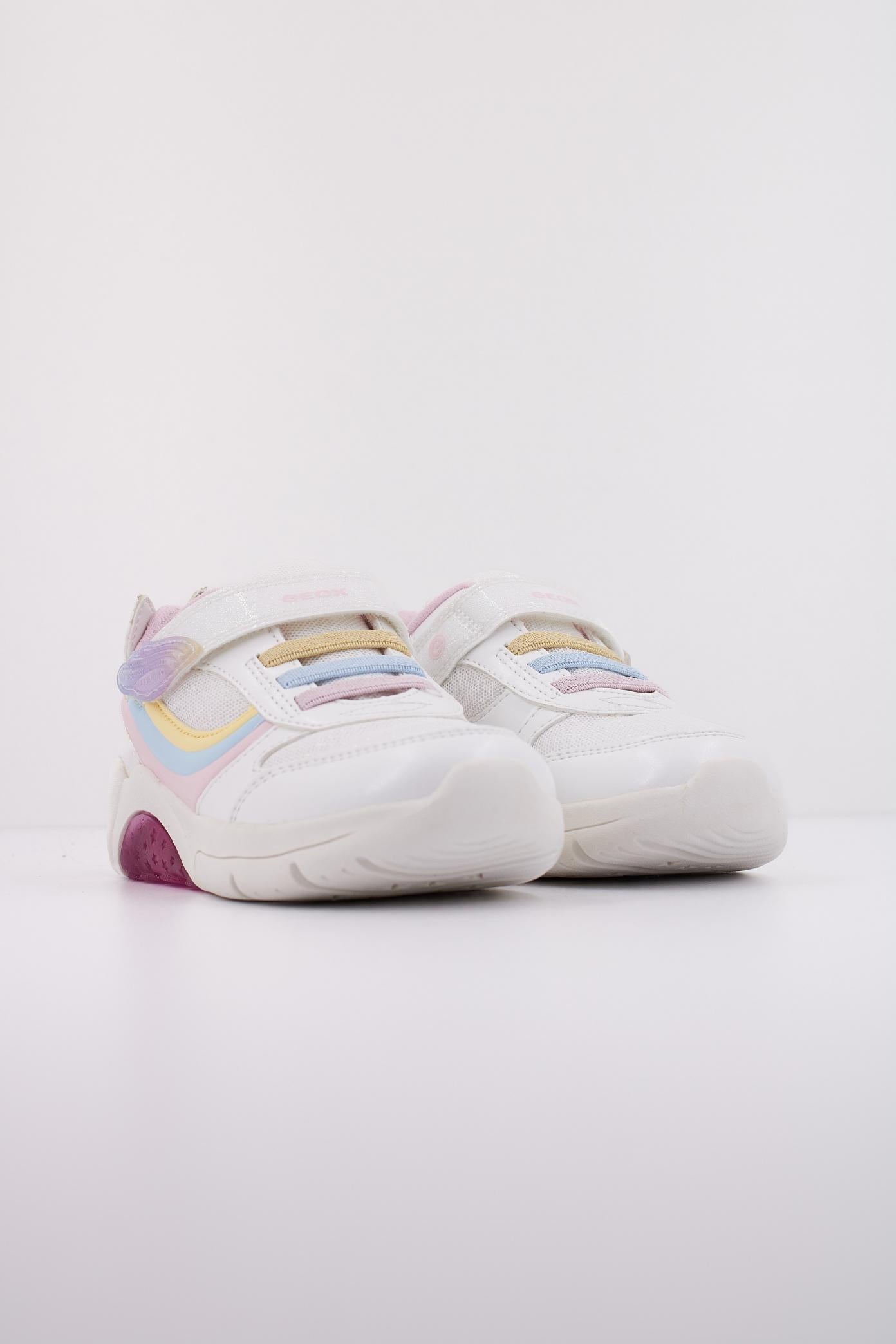GEOX J FADINLIGHT GIRL en color BLANCO (2)
