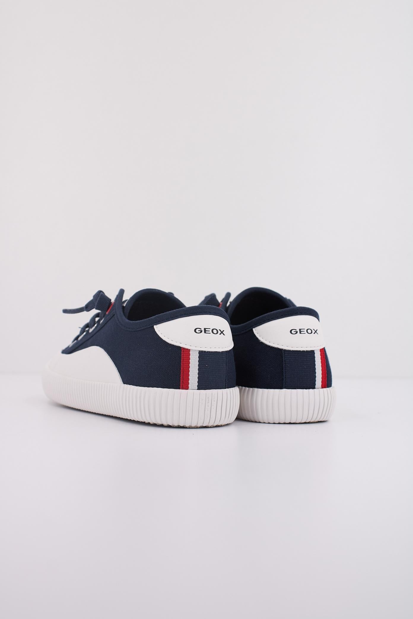 GEOX J TIPPESTE BOY en color AZUL (4)