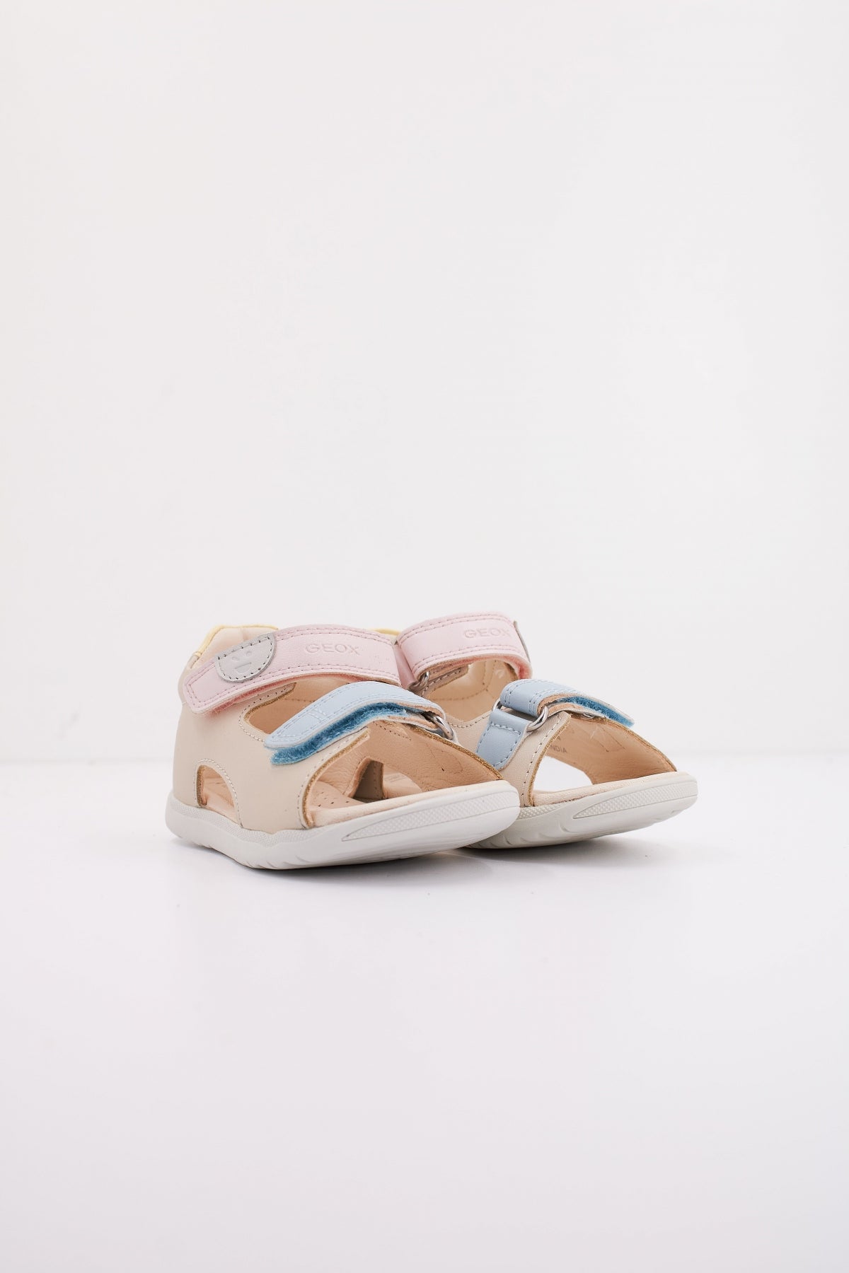GEOX B SANDAL MACCHIA GIRL en color BEIS (2)