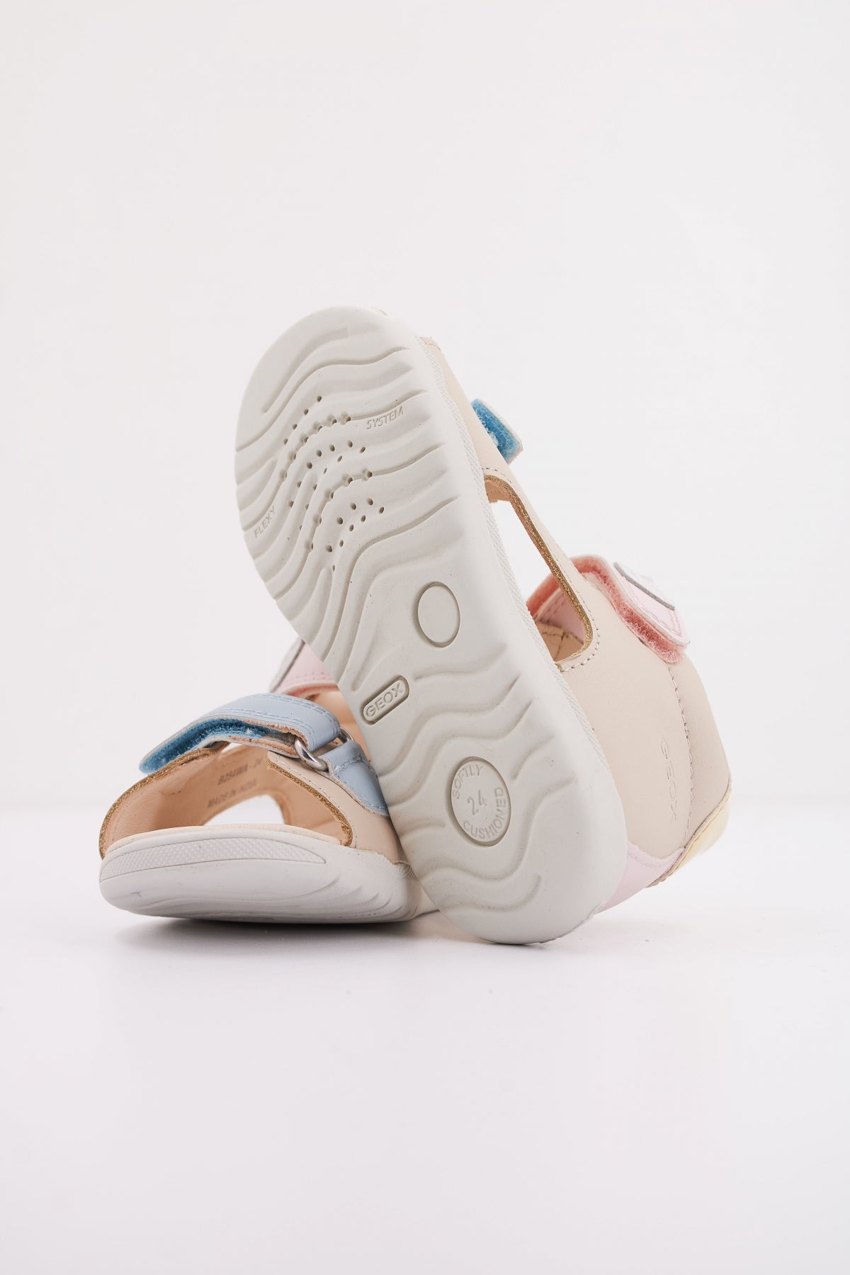 GEOX B SANDAL MACCHIA GIRL en color BEIS (5)