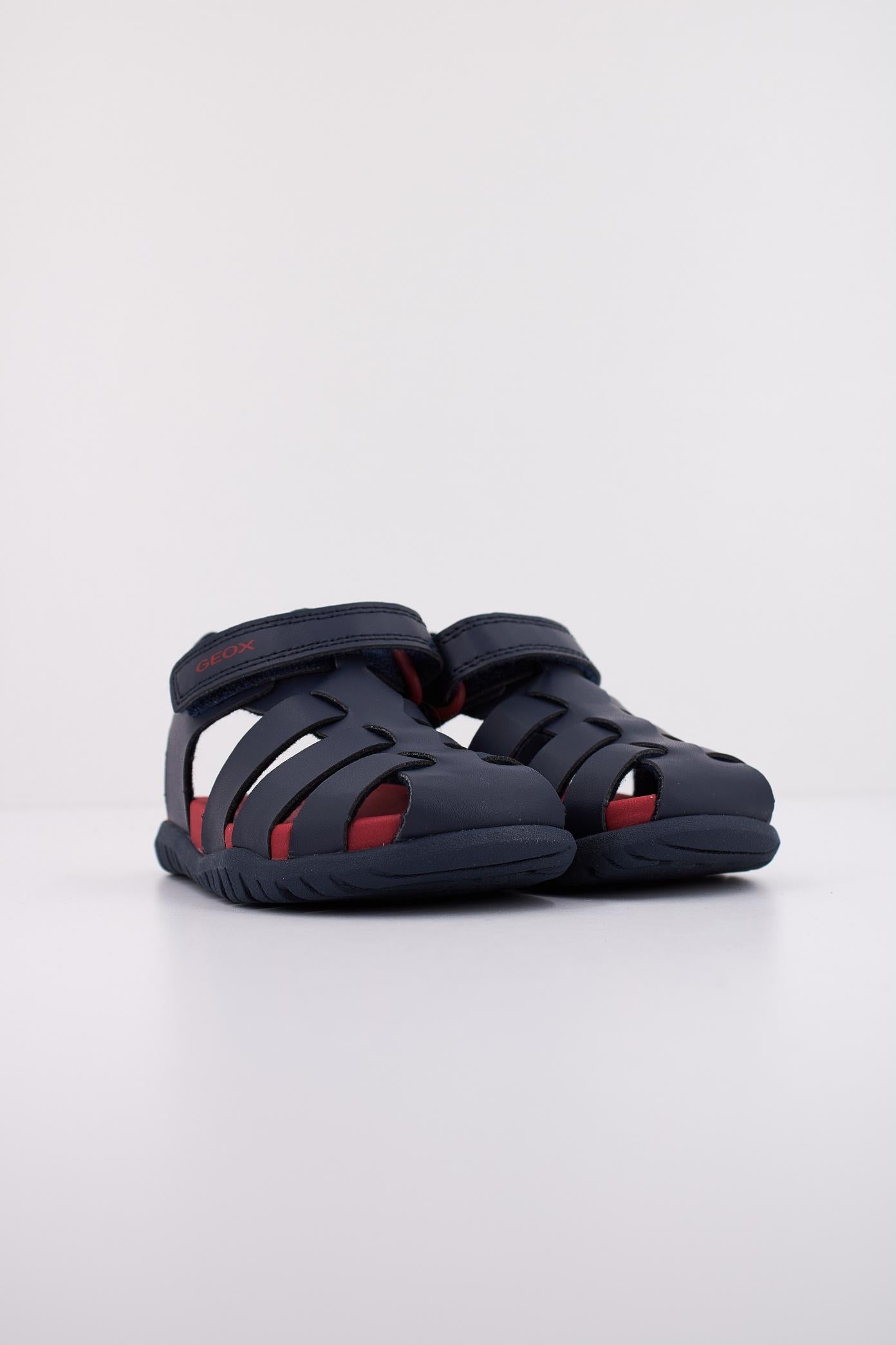 GEOX B SANDAL FUSBETTO BO en color AZUL (2)