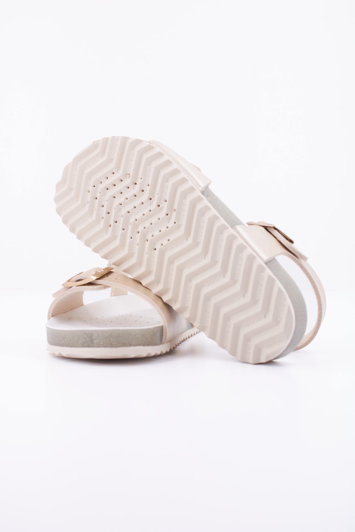 GEOX J ADRIEL GIRL en color ORO (5)