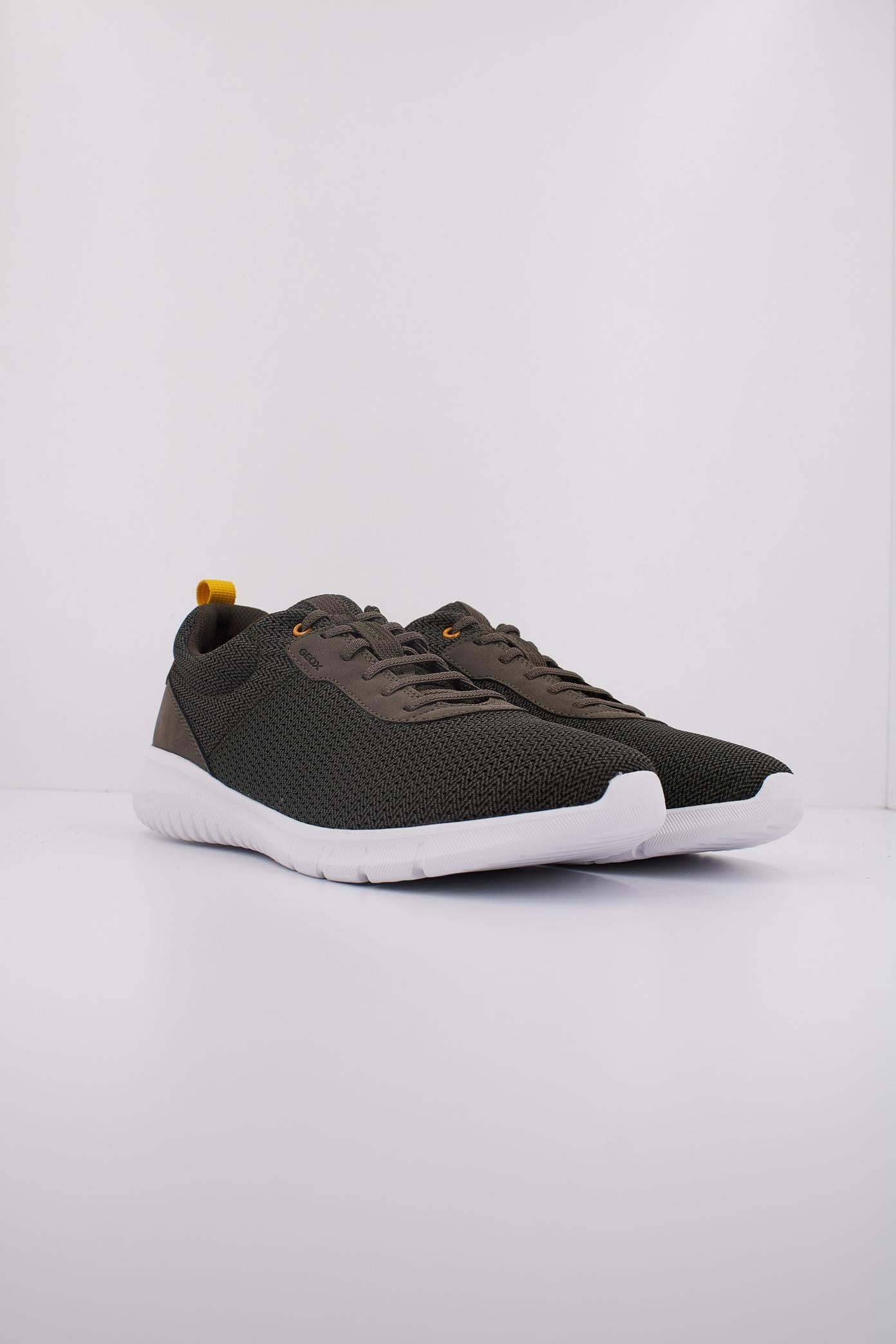 GEOX U MONREALE en color GRIS (2)