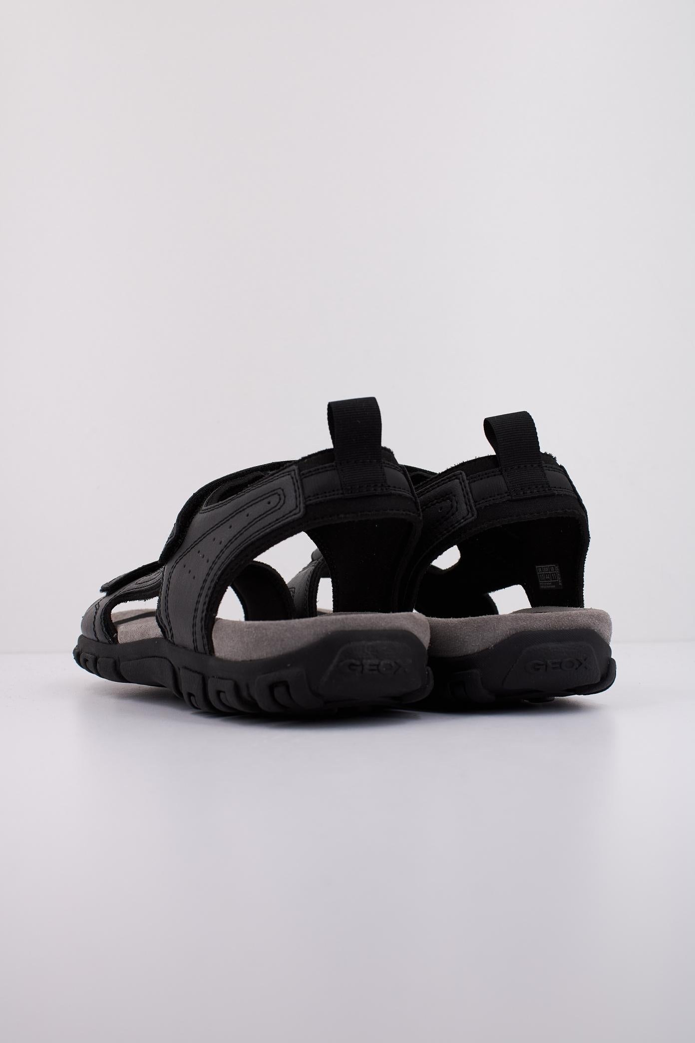 GEOX UOMO SANDAL STRADA en color NEGRO (4)
