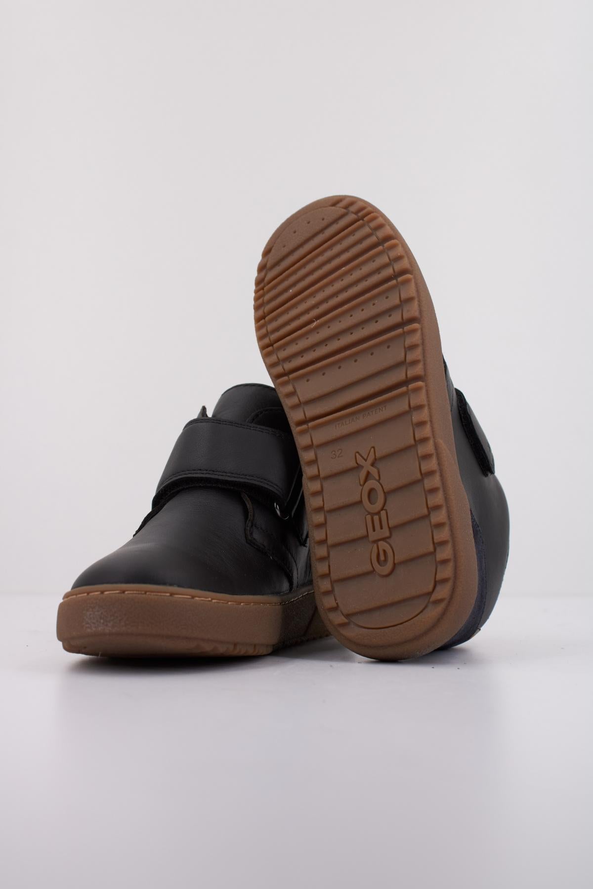GEOX J THELEVEN BOY en color NEGRO (5)