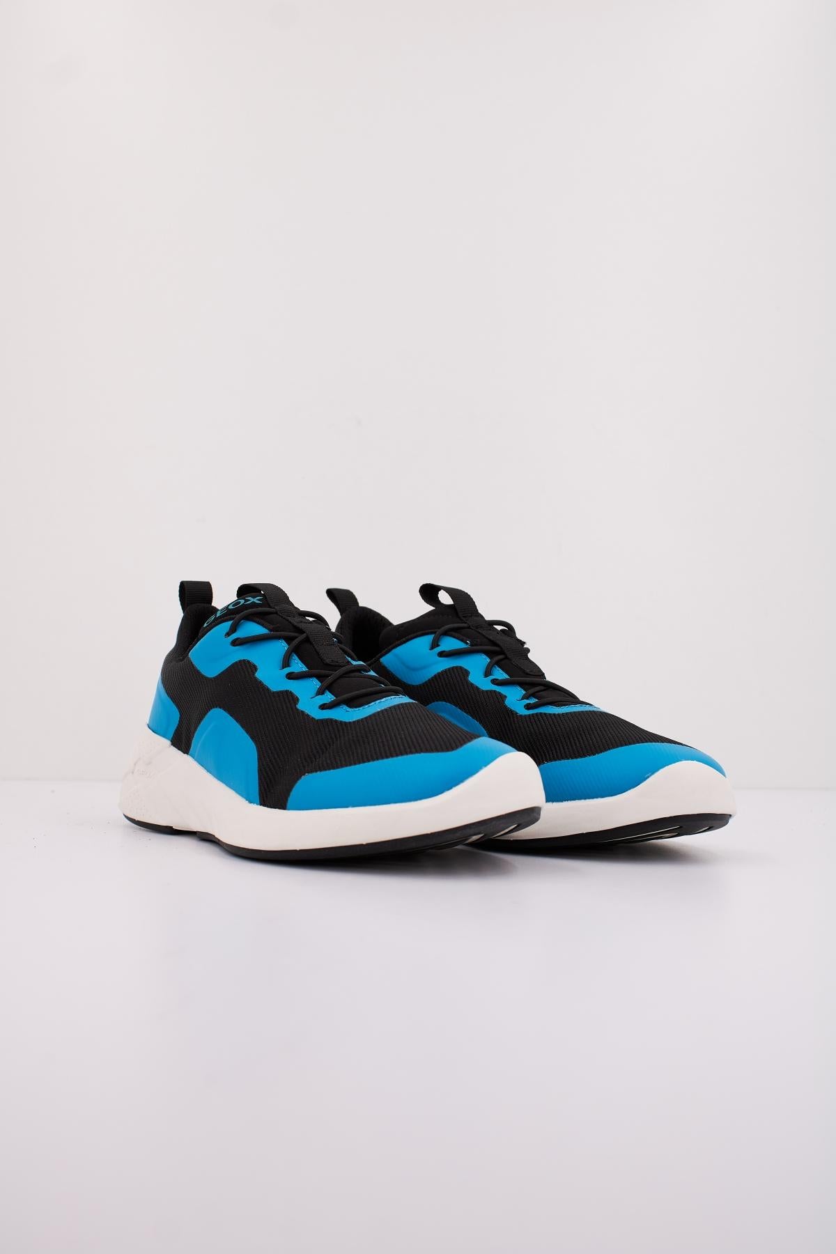 GEOX J ACTIMIX BOY en color NEGRO (2)