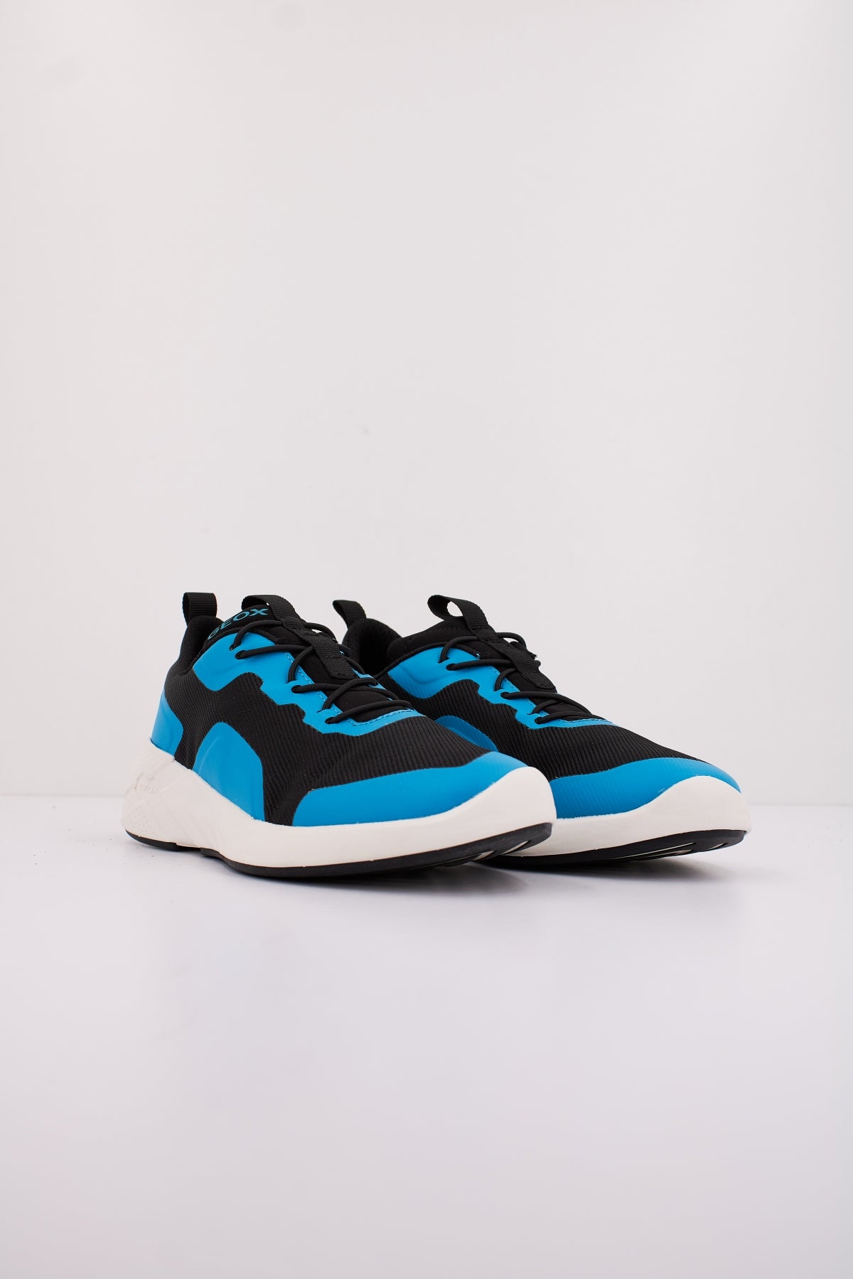GEOX J ACTIMIX BOY en color NEGRO (2)