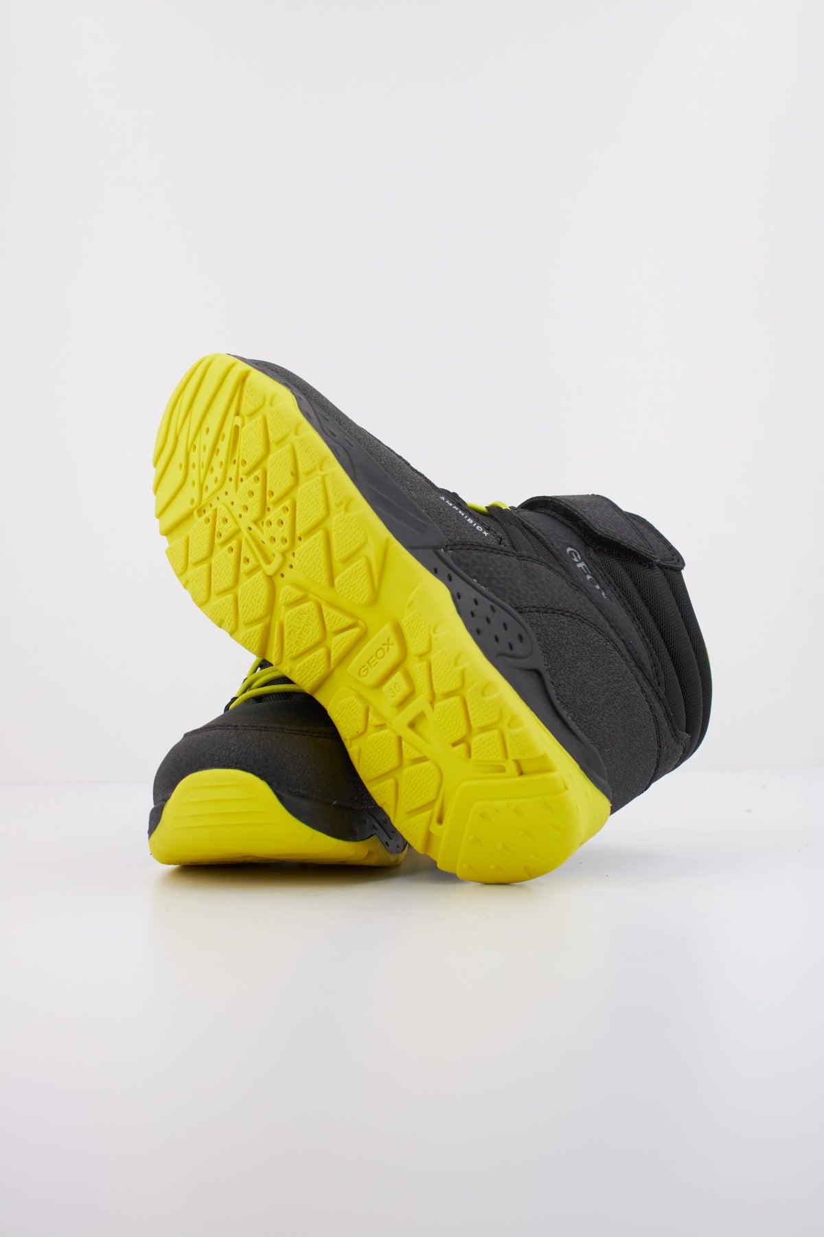 GEOX J SENTIERO BOY B ABX en color NEGRO (5)