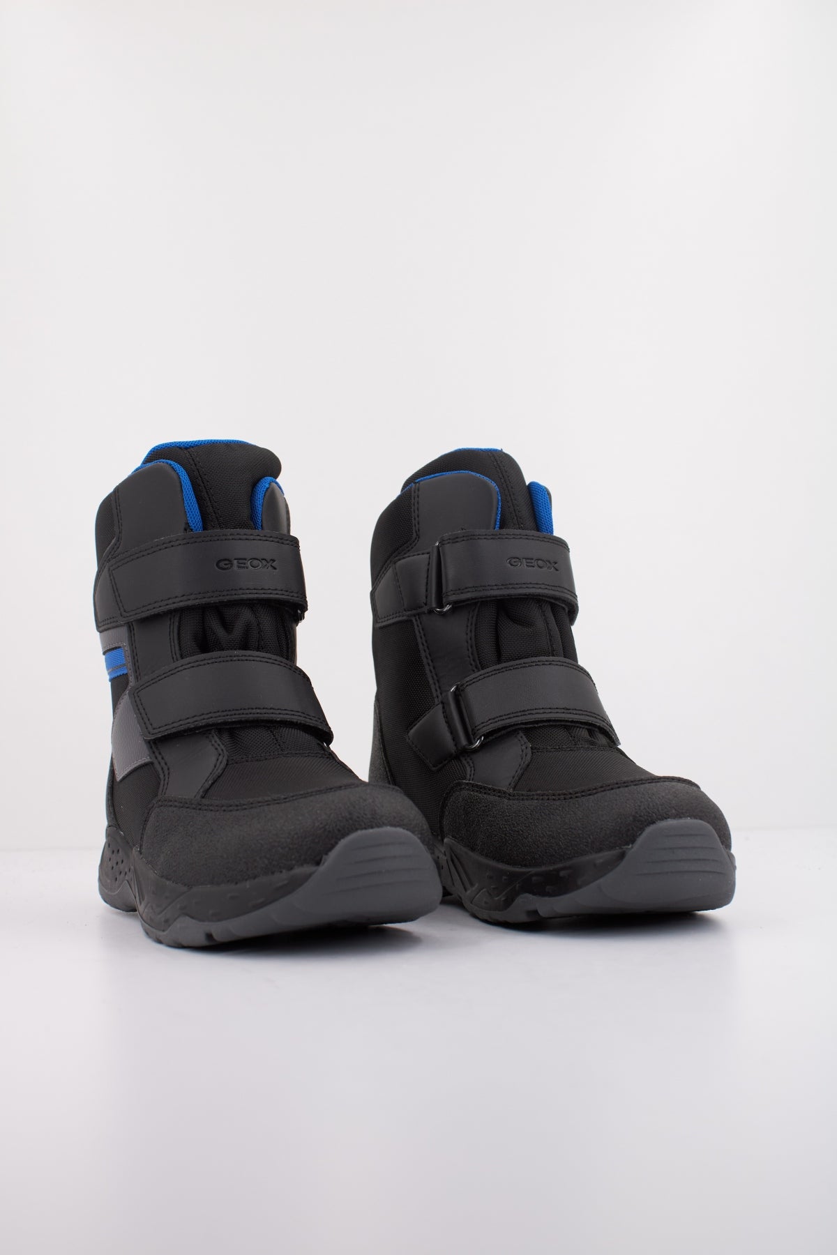 GEOX J SENTIERO BOY B ABX en color NEGRO (2)