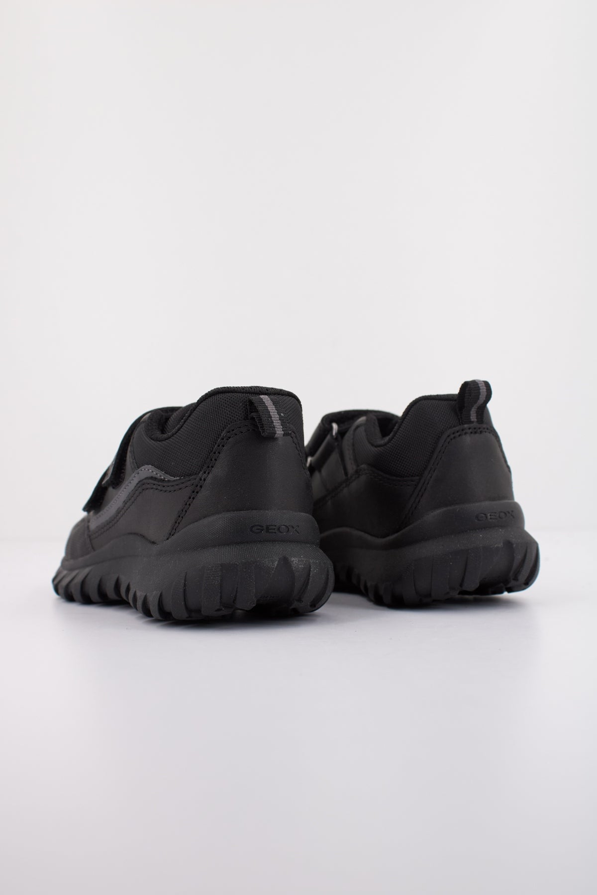 GEOX J SIMBYOS BOY en color NEGRO (4)