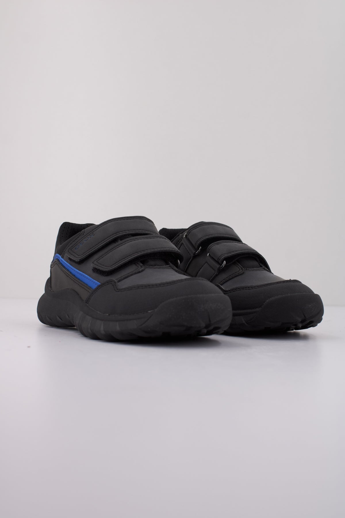 GEOX J SIMBYOS BOY en color NEGRO (2)