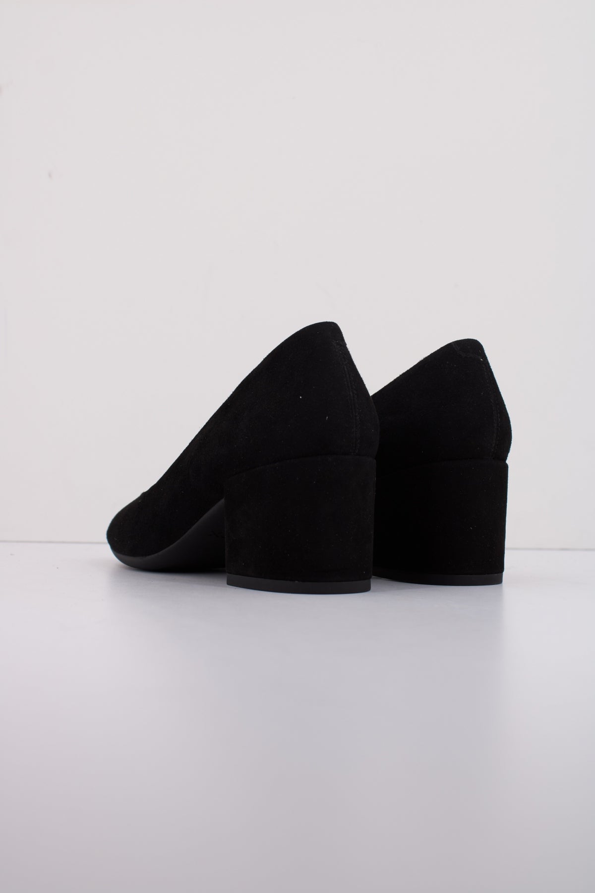 GEOX D ELEANA en color NEGRO (4)