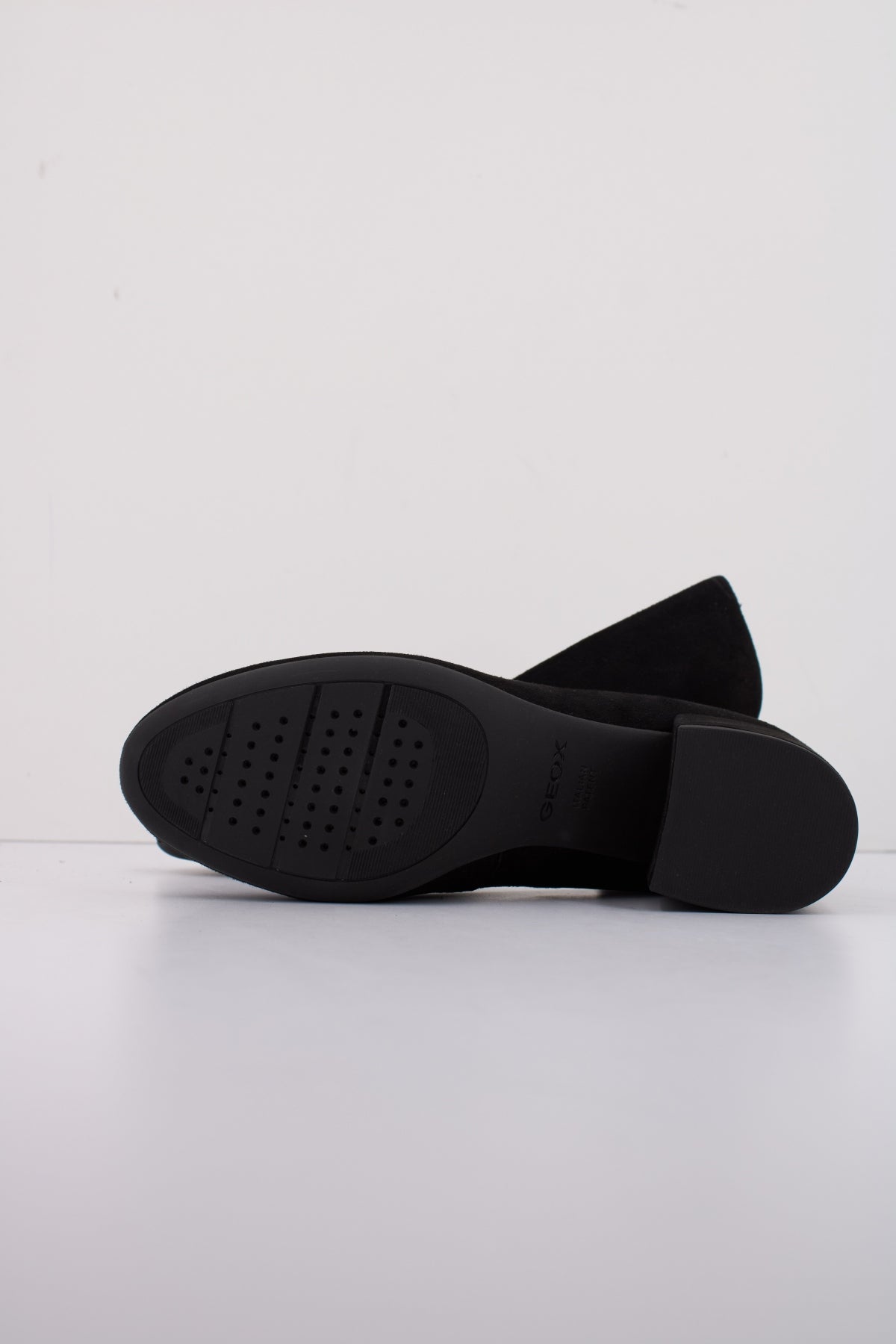 GEOX D ELEANA en color NEGRO (5)