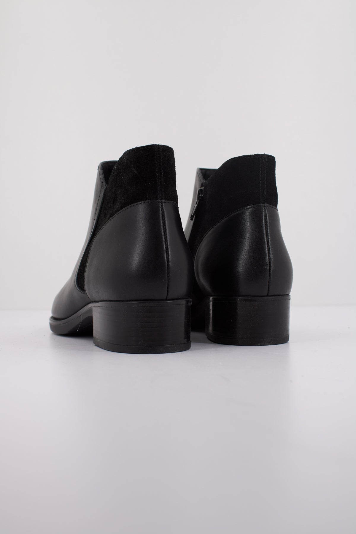 GEOX D FELICITY en color NEGRO (4)