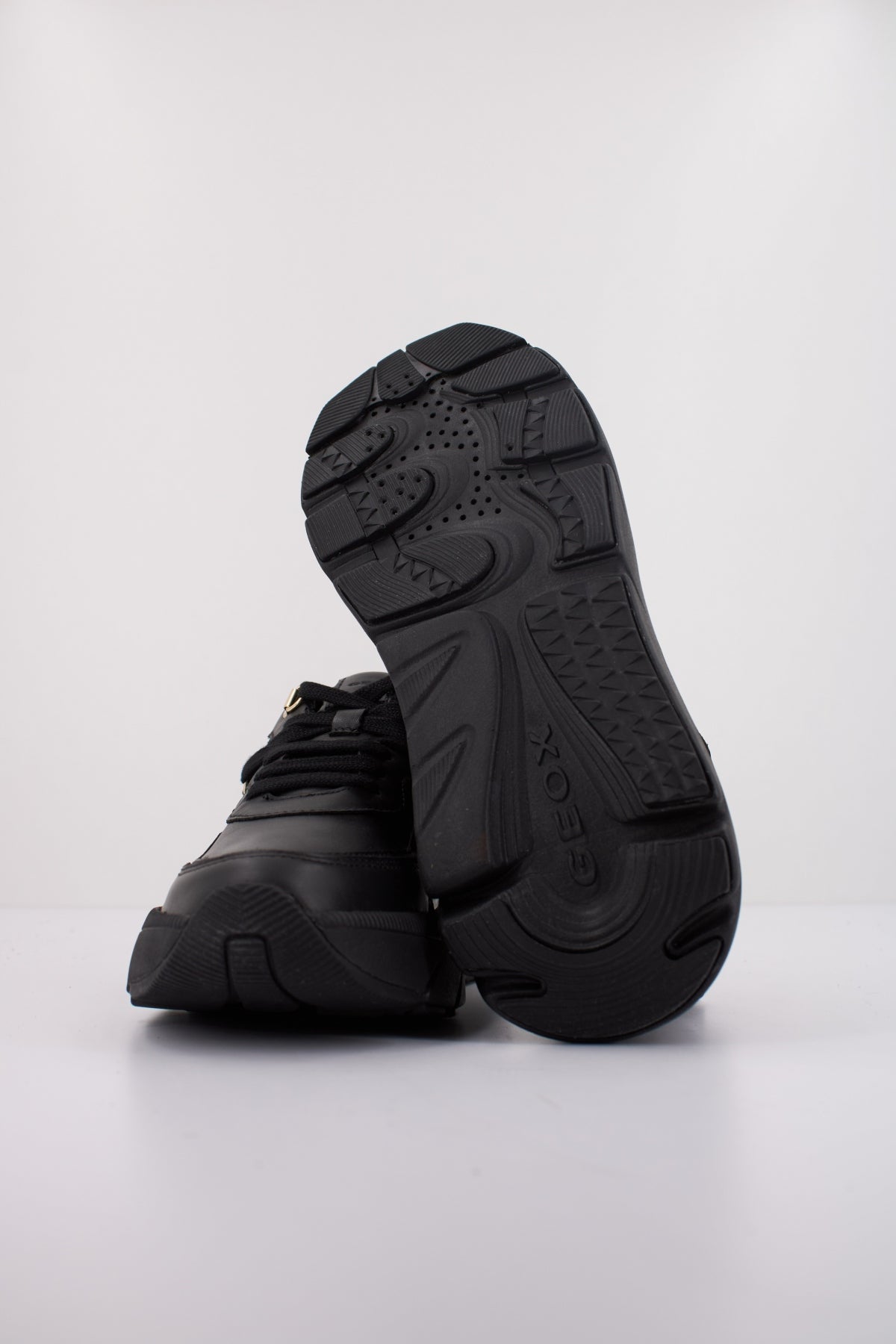 GEOX D DIAMANTA en color NEGRO (5)