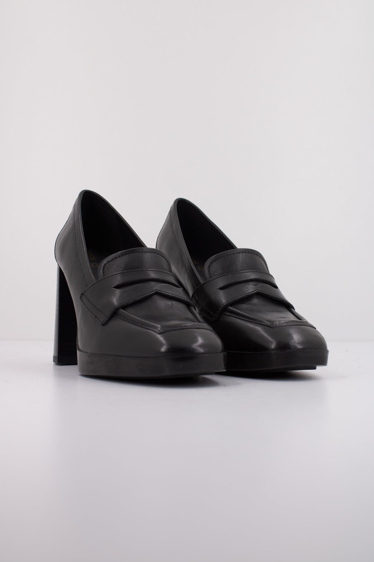GEOX D TEULADA en color NEGRO (2)