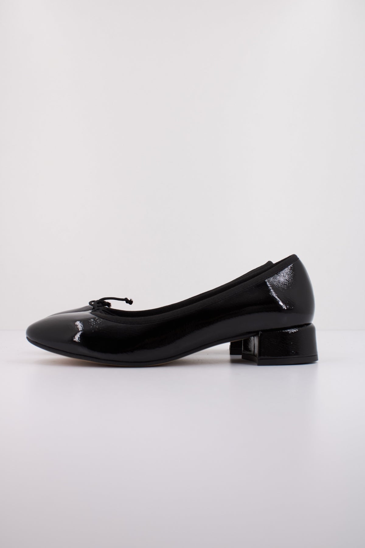 GEOX D FLORETIA en color NEGRO (1)