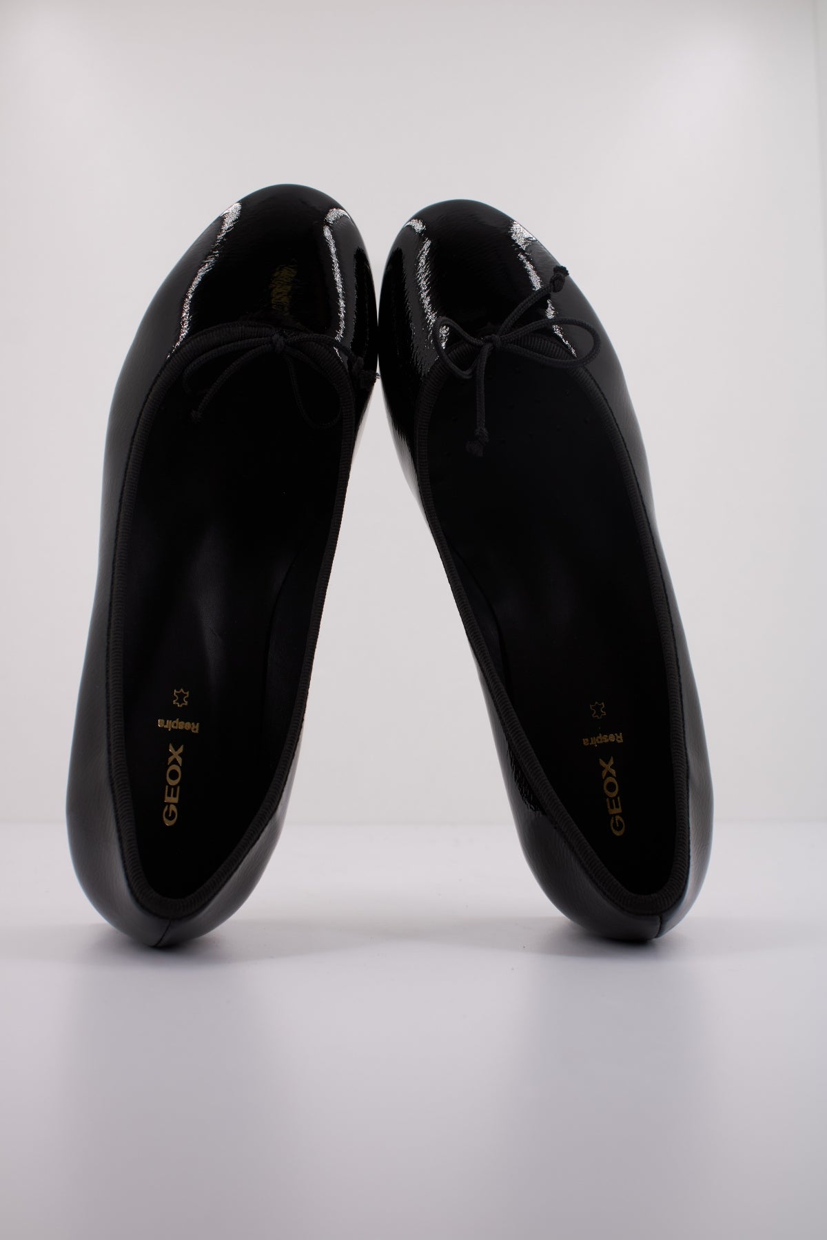 GEOX D FLORETIA en color NEGRO (3)