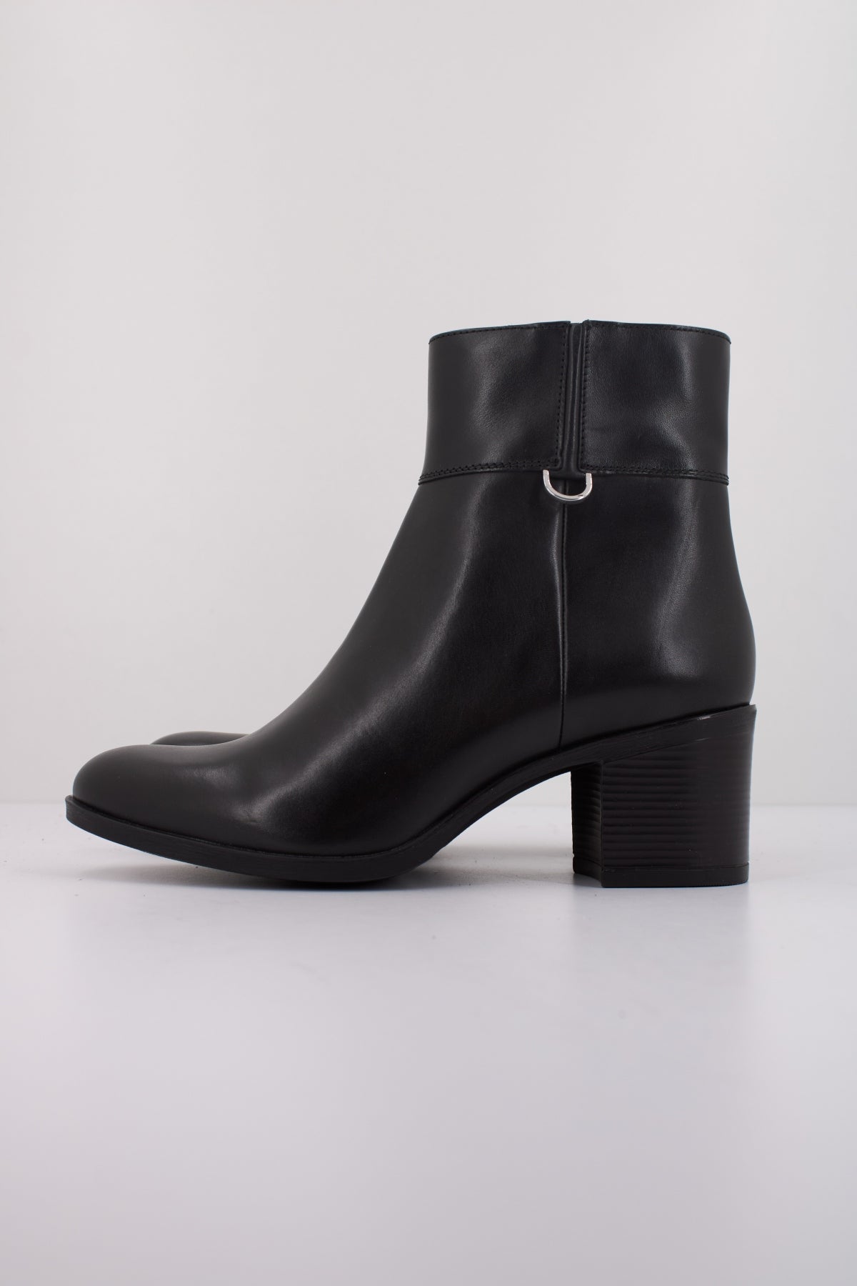 GEOX D NEW ASHEEL en color NEGRO (1)