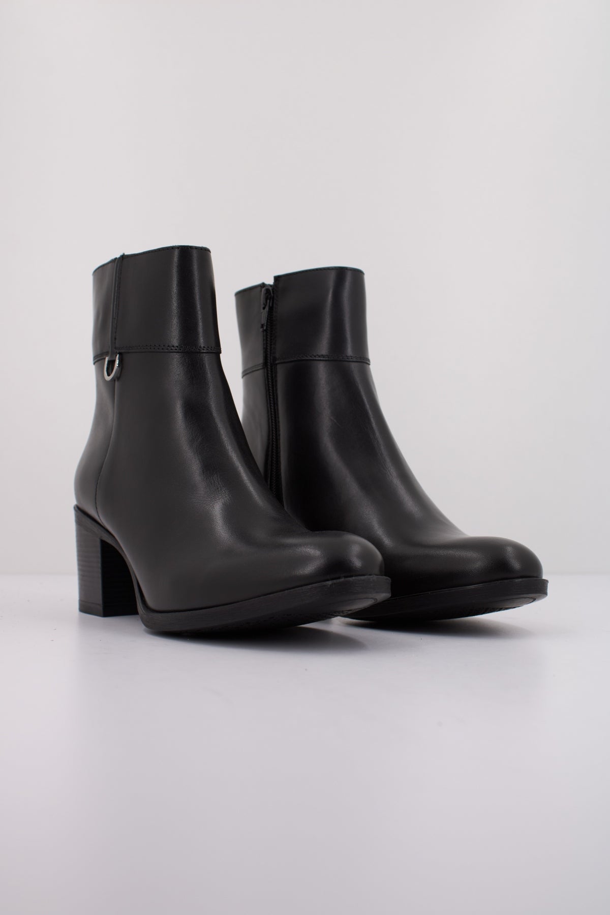 GEOX D NEW ASHEEL en color NEGRO (2)