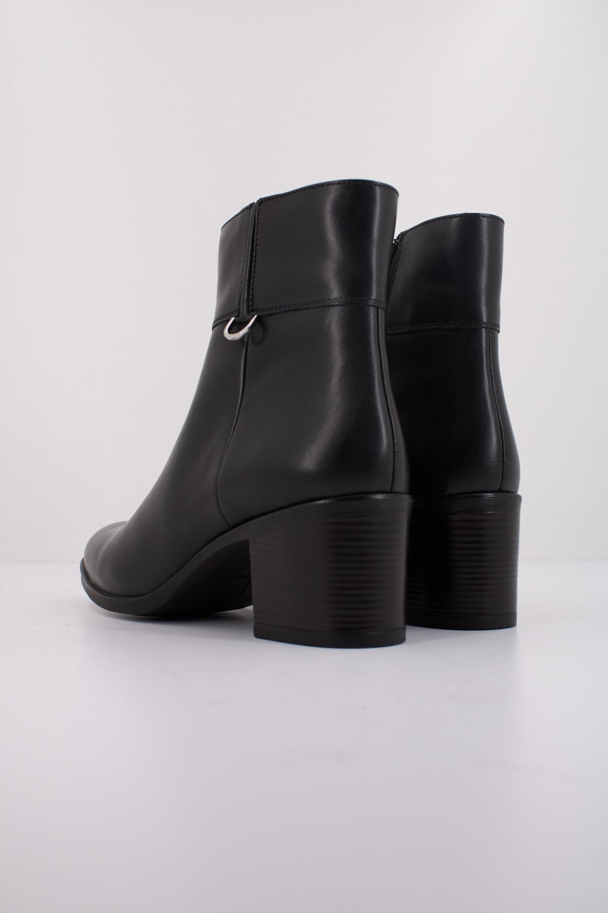 GEOX D NEW ASHEEL en color NEGRO (4)