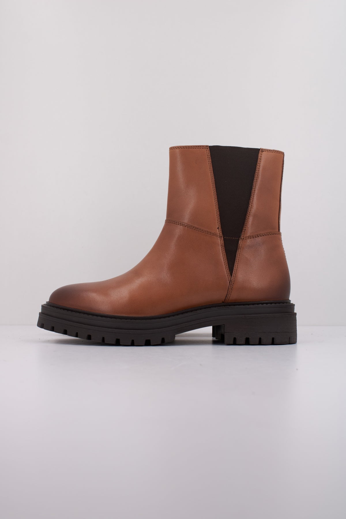 GEOX D IRIDEA en color MARRON (1)