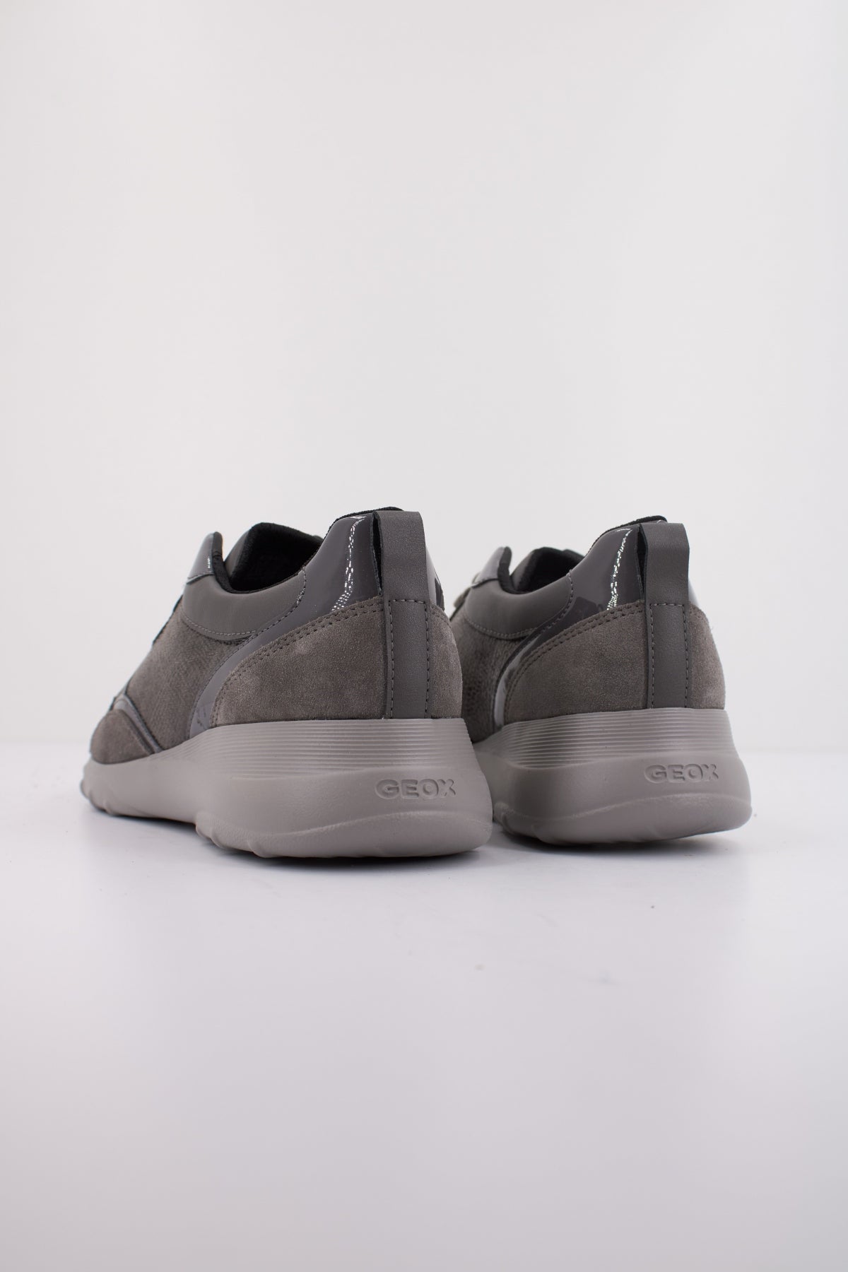 GEOX D ALLENIEE en color GRIS (4)