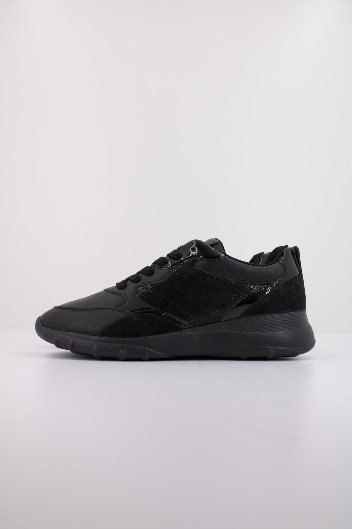 GEOX D ALLENIEE en color NEGRO (1)