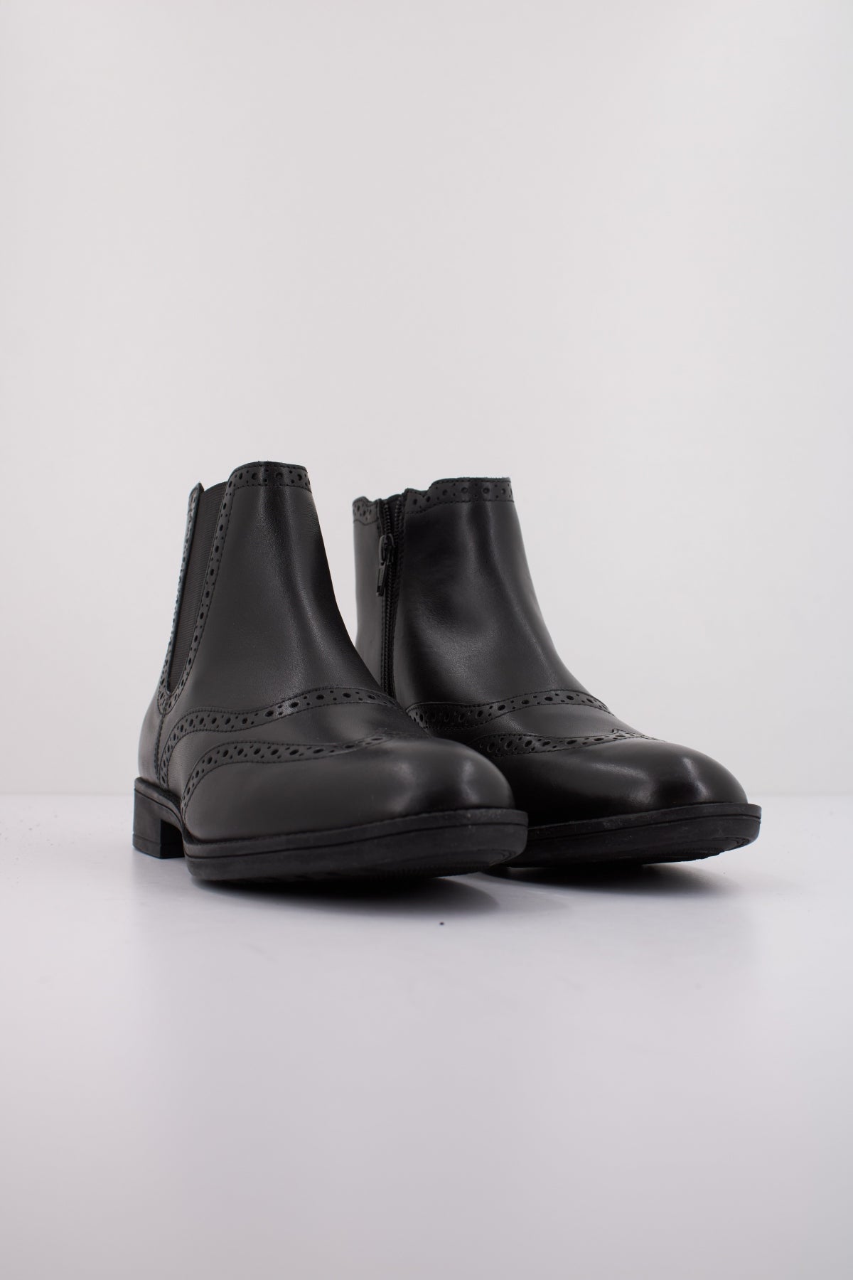 GEOX D JAYLON en color NEGRO (2)