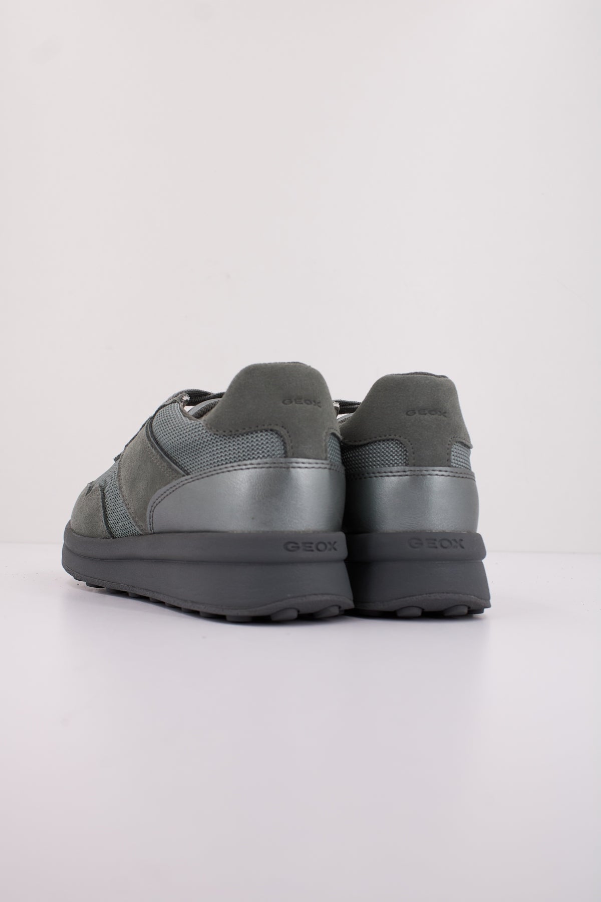 GEOX D RUNNTIX en color VERDE (4)