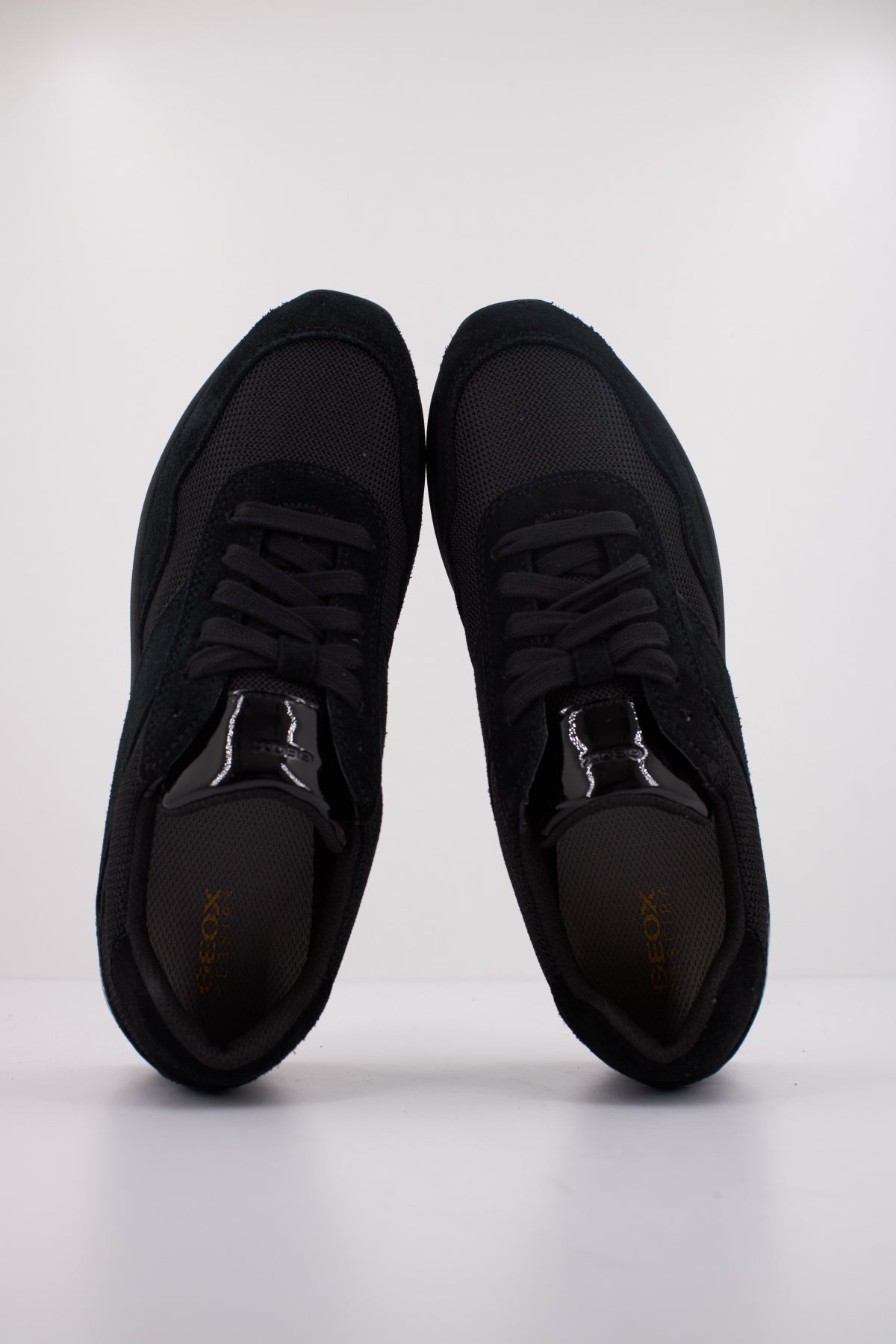 GEOX D RUNNTIX en color NEGRO (3)