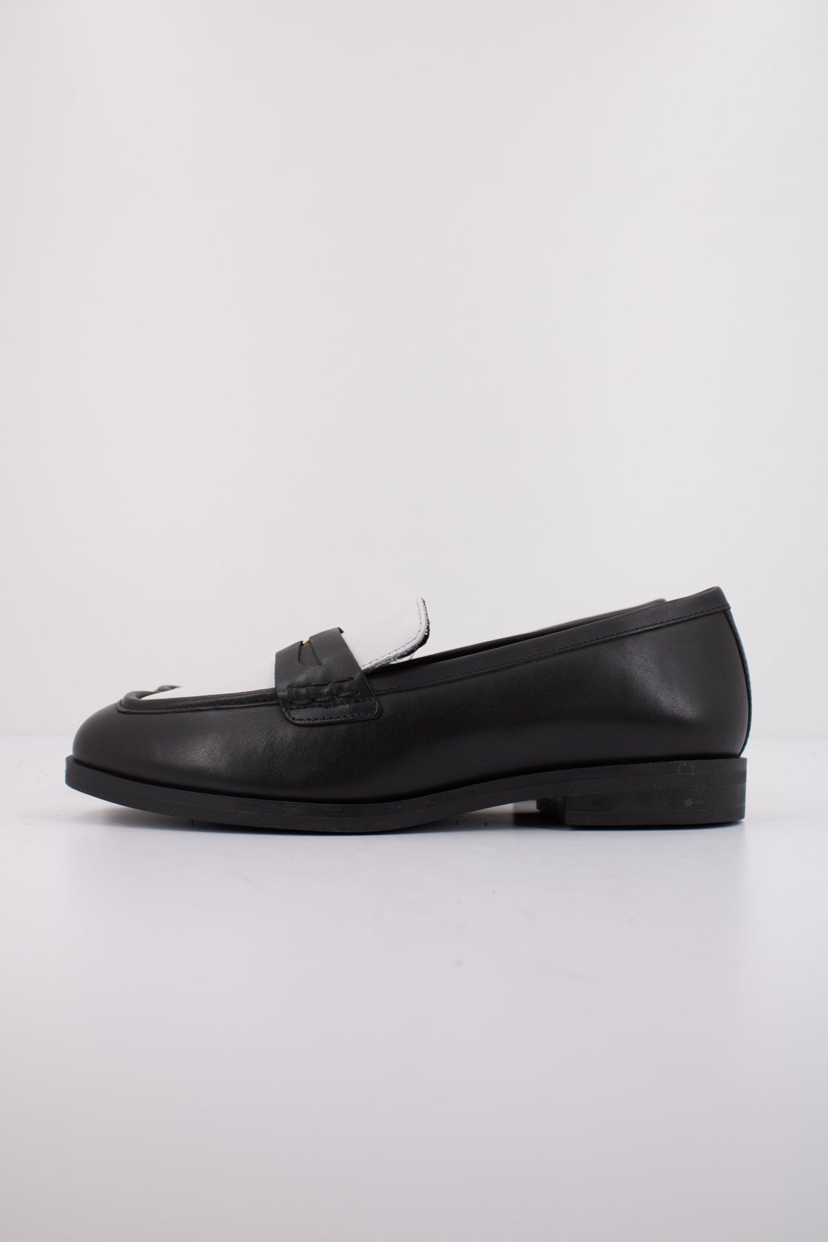GEOX D CLORIDIE en color NEGRO (1)