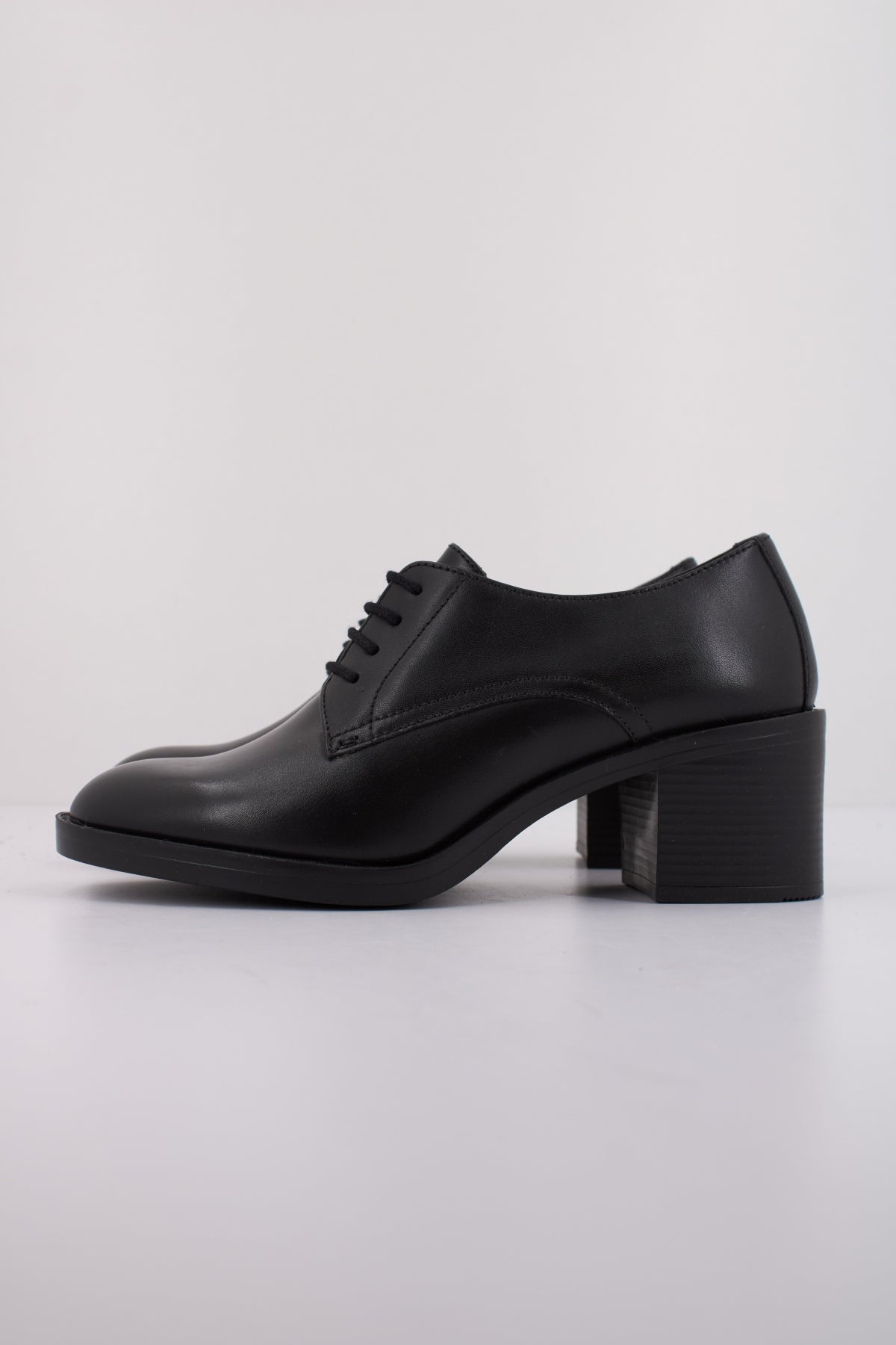GEOX D SERILDA en color NEGRO (1)