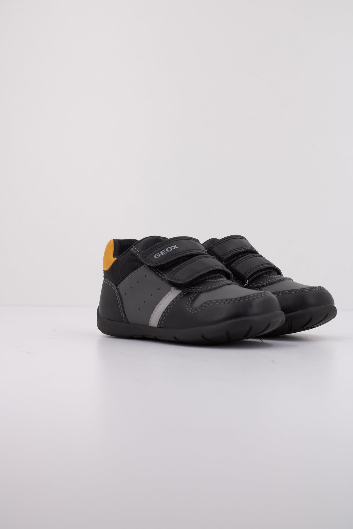 GEOX B ELTHAN BOY en color NEGRO (2)