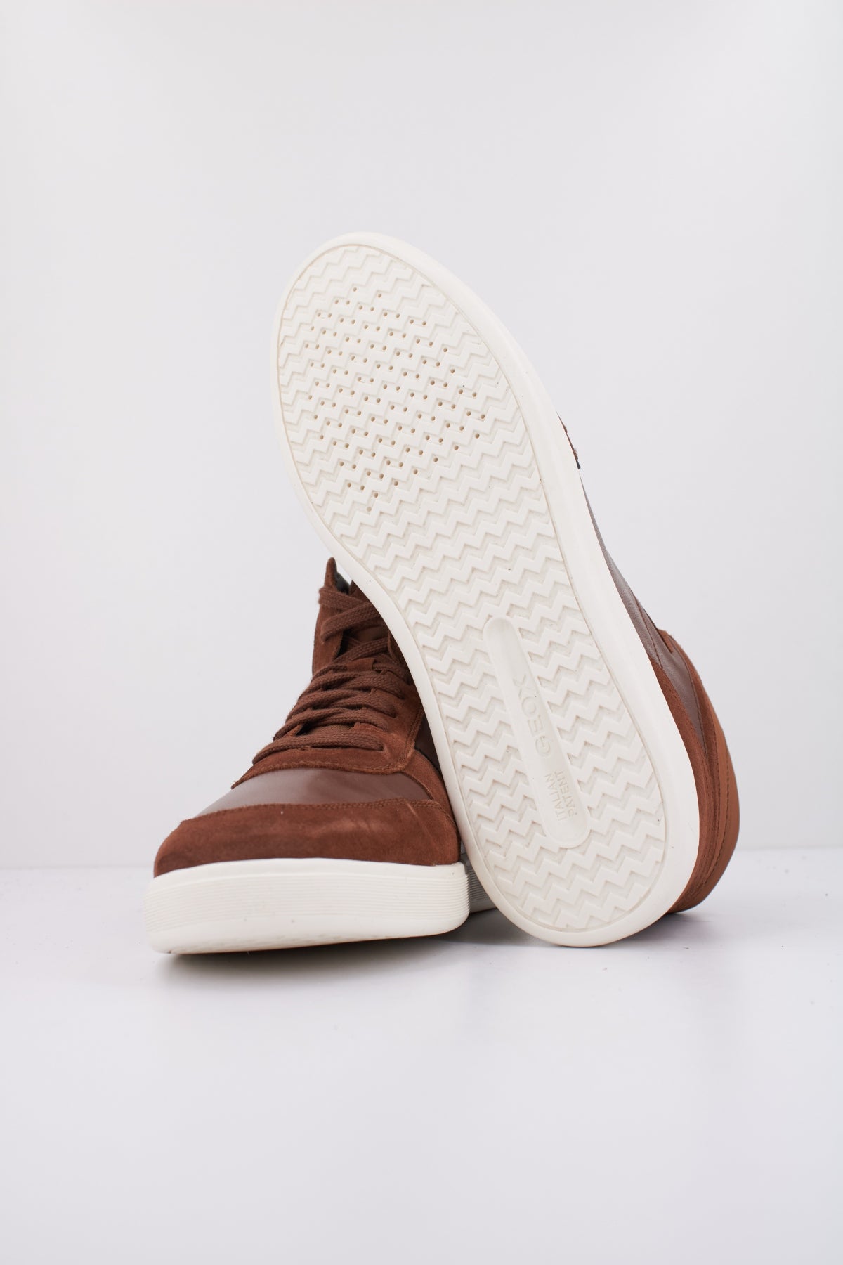 GEOX U AVOLA en color MARRON (5)