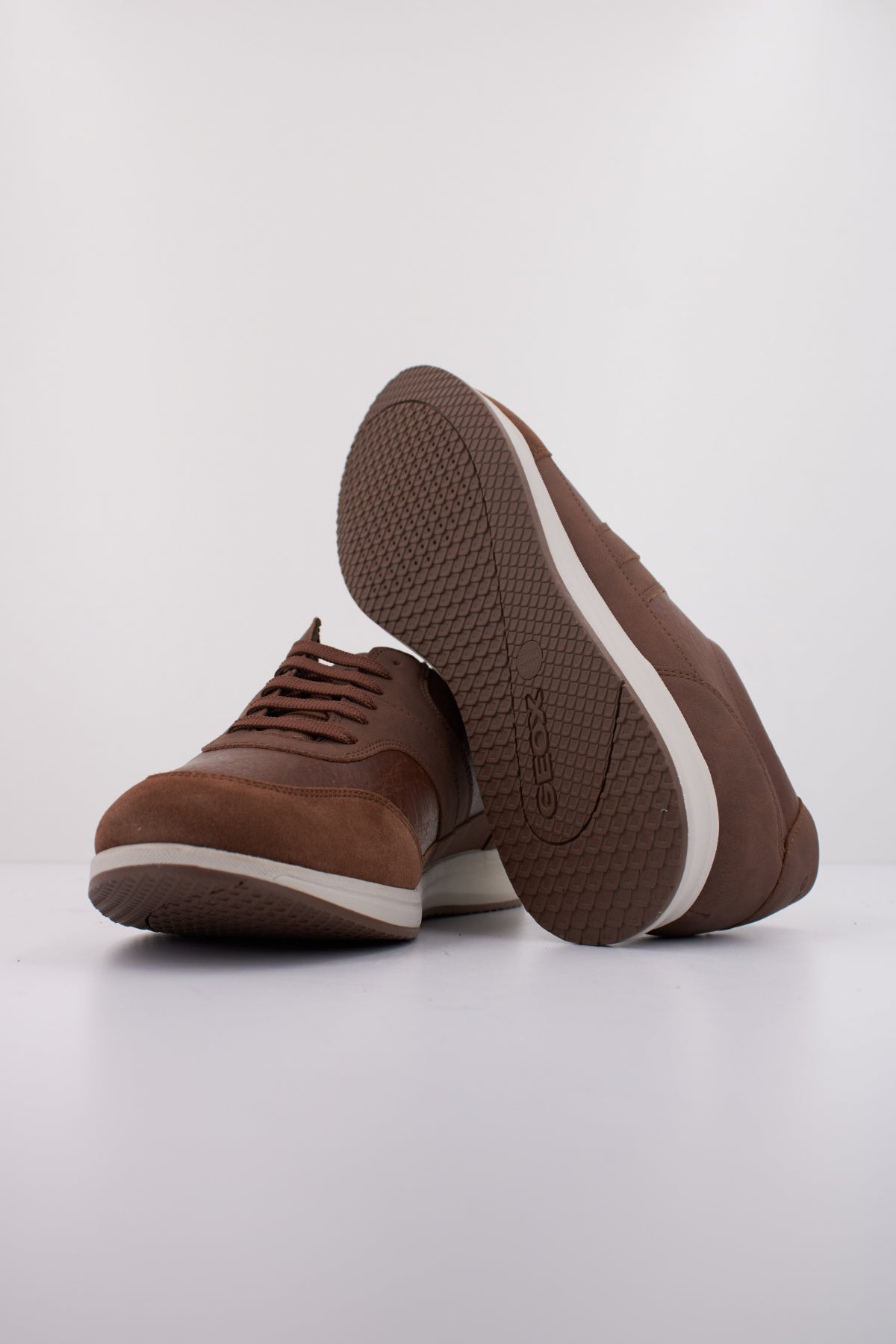 GEOX U AVERY en color MARRON (5)