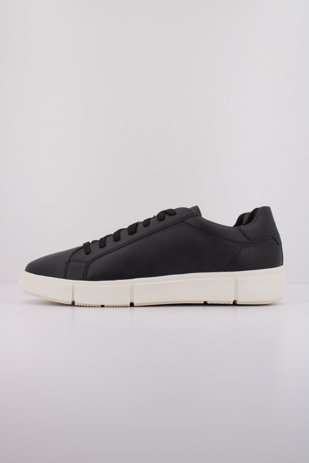 GEOX U PRALI en color NEGRO (1)