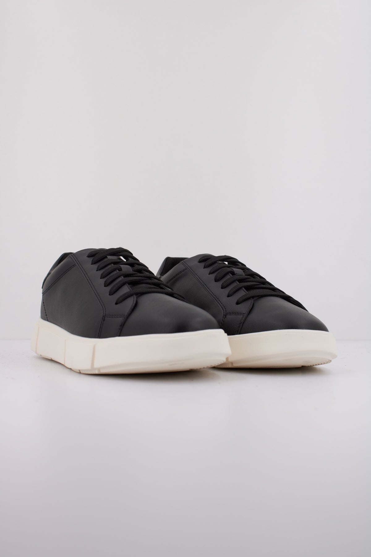 GEOX U PRALI en color NEGRO (2)
