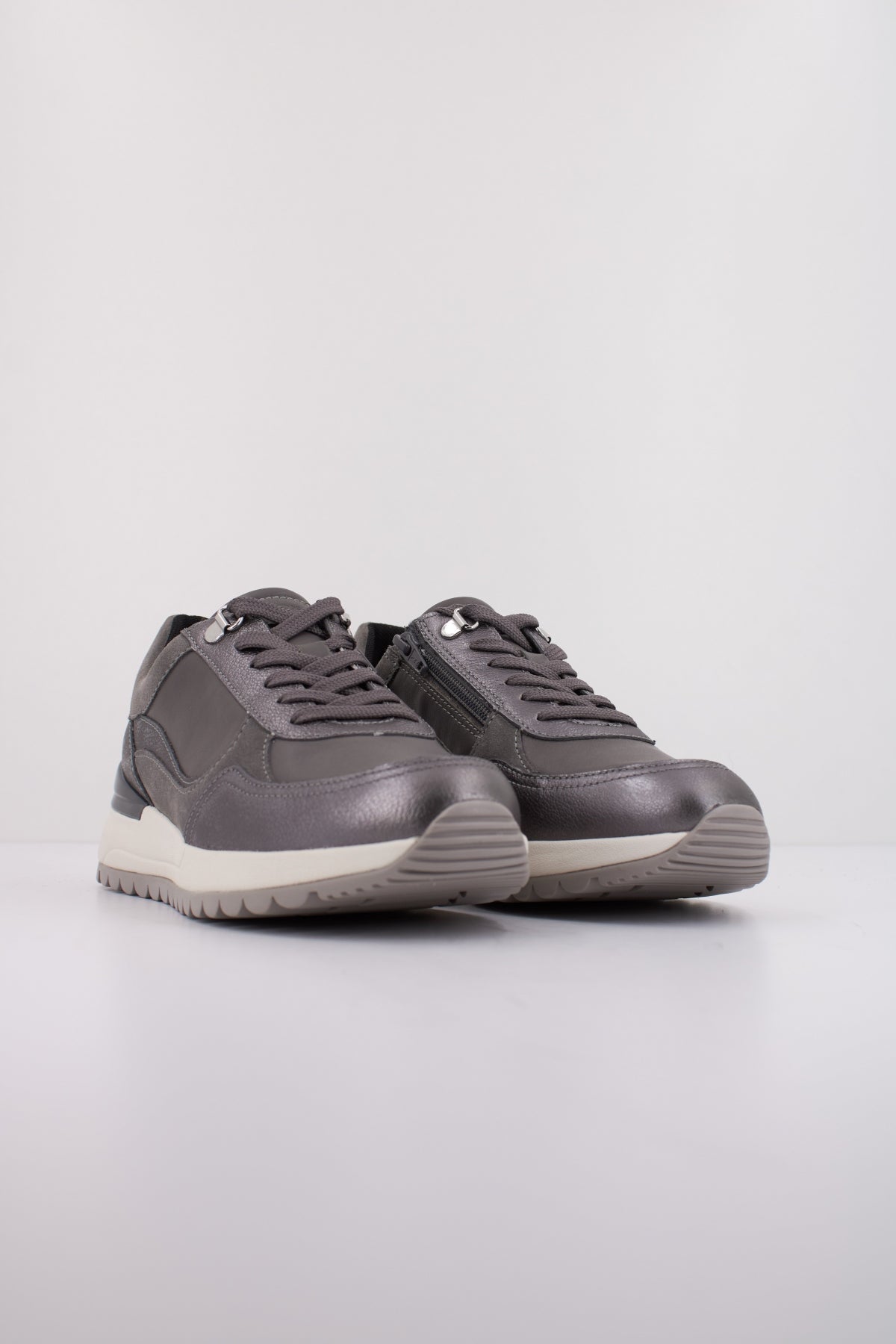 GEOX D DESYA en color GRIS (2)