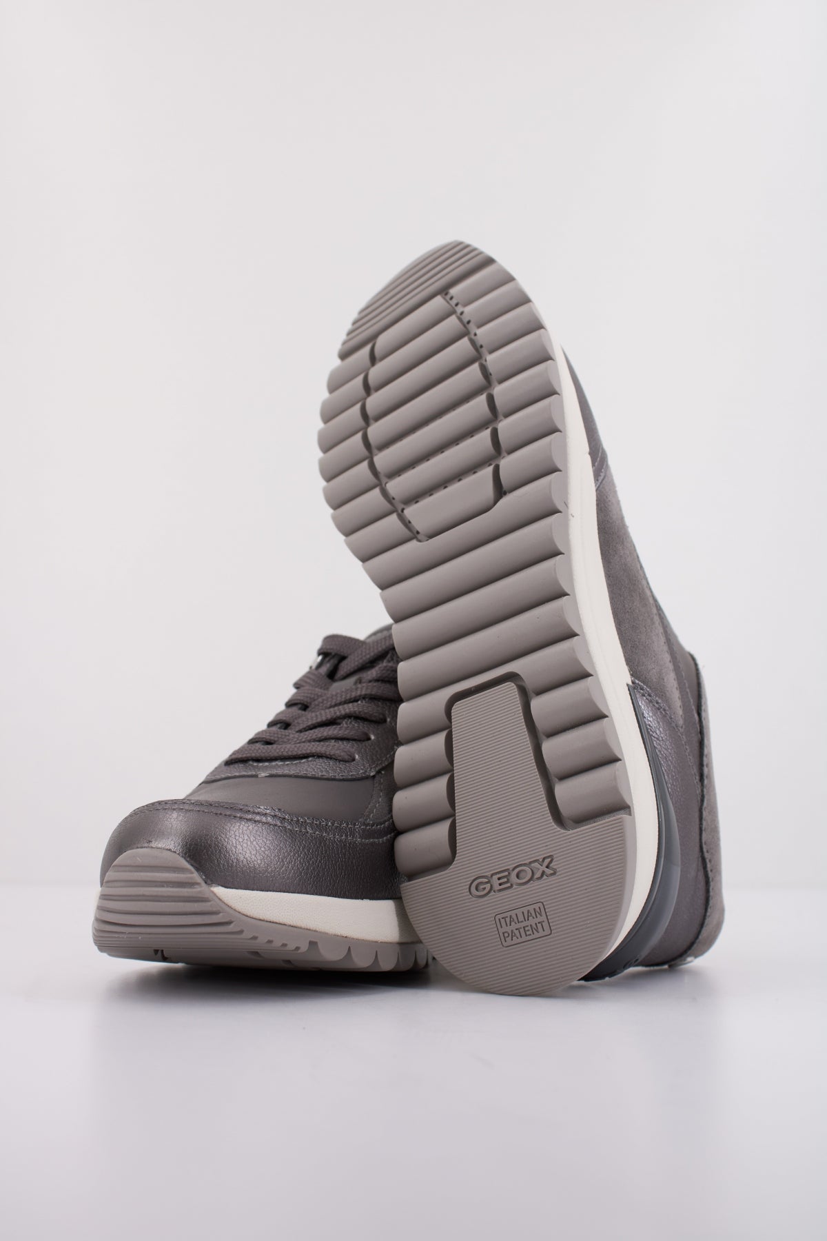 GEOX D DESYA en color GRIS (5)