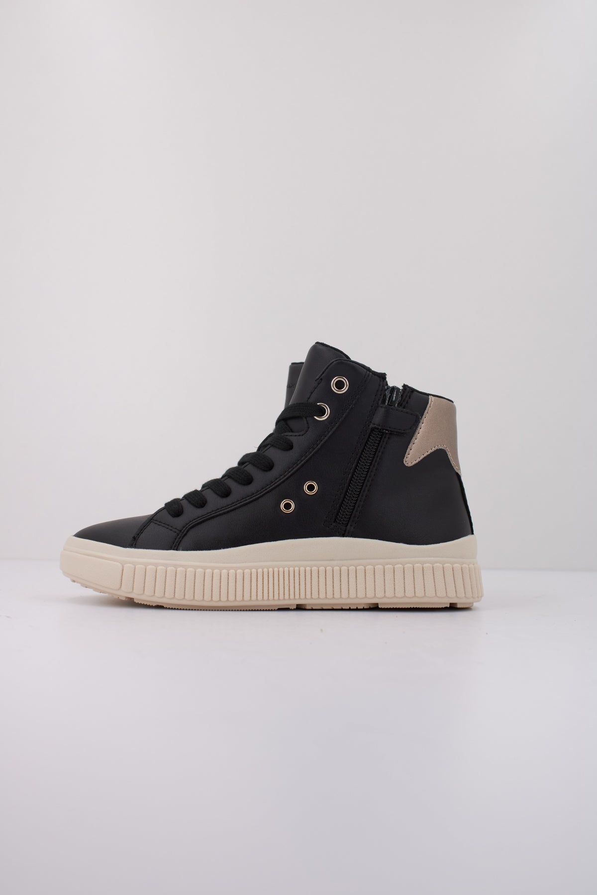 GEOX J LAQUINNY GIRL en color NEGRO (1)