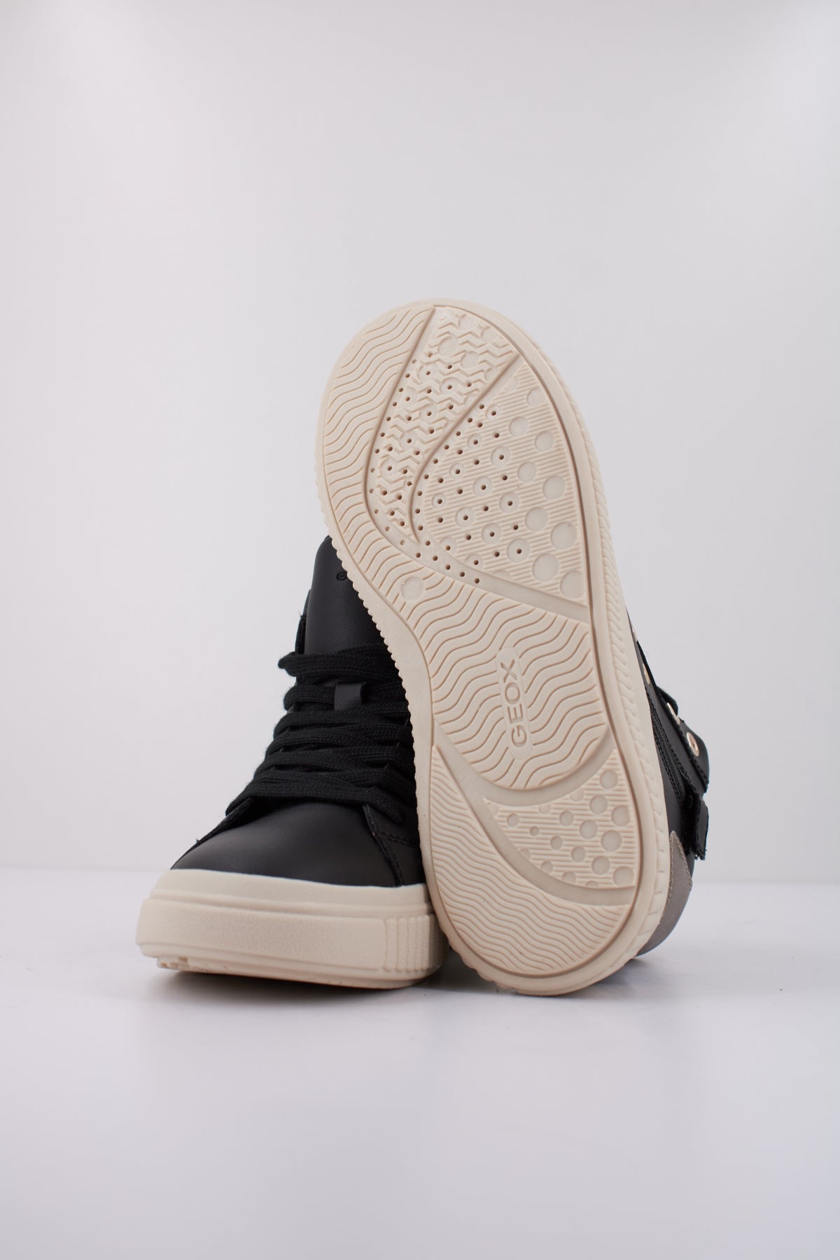 GEOX J LAQUINNY GIRL en color NEGRO (5)