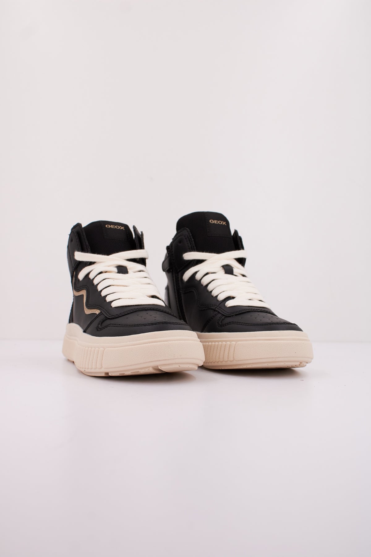 GEOX J LAQUINNY GIRL en color NEGRO (2)