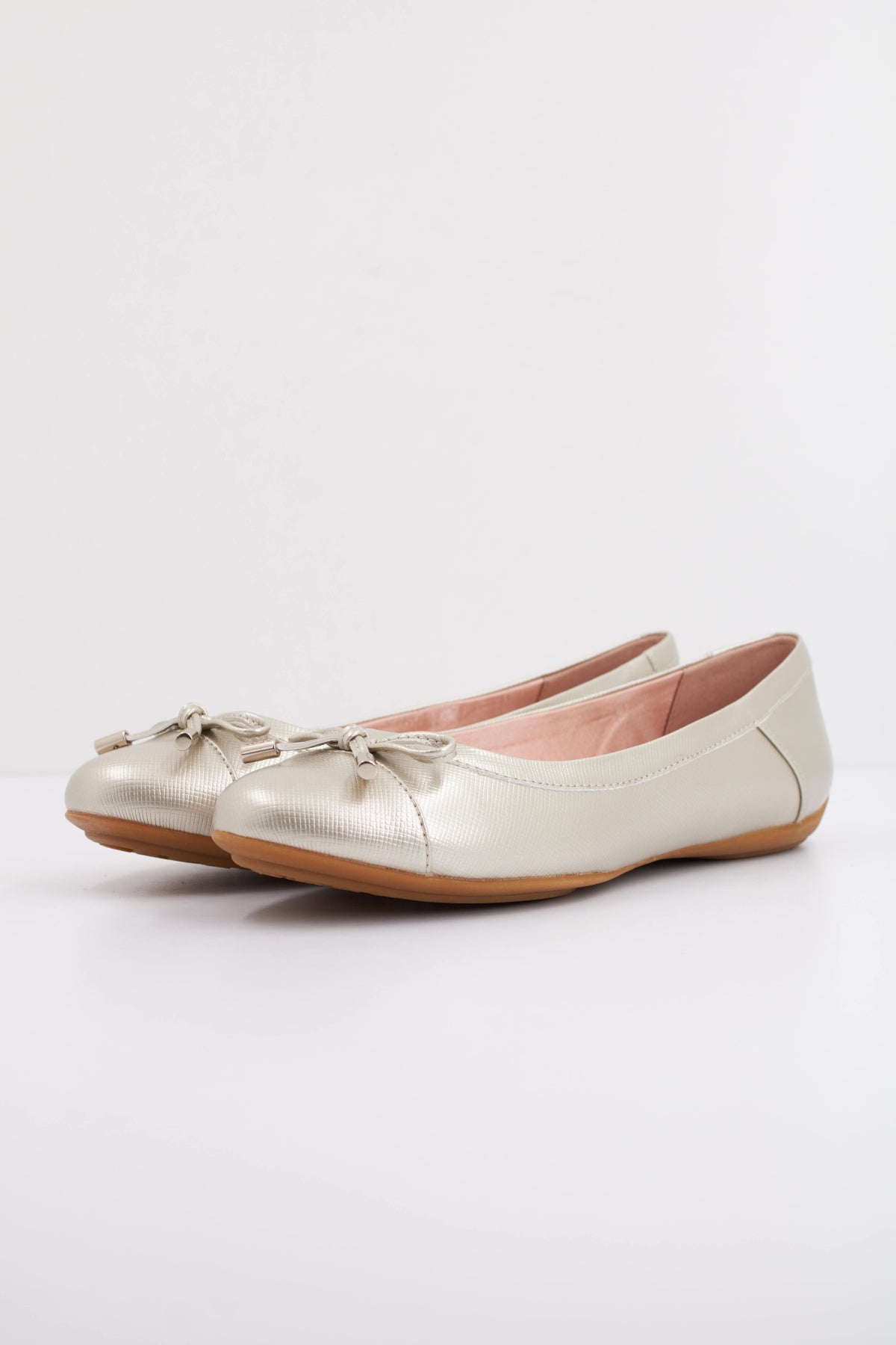 GEOX D CHARLENE en color ORO (2)
