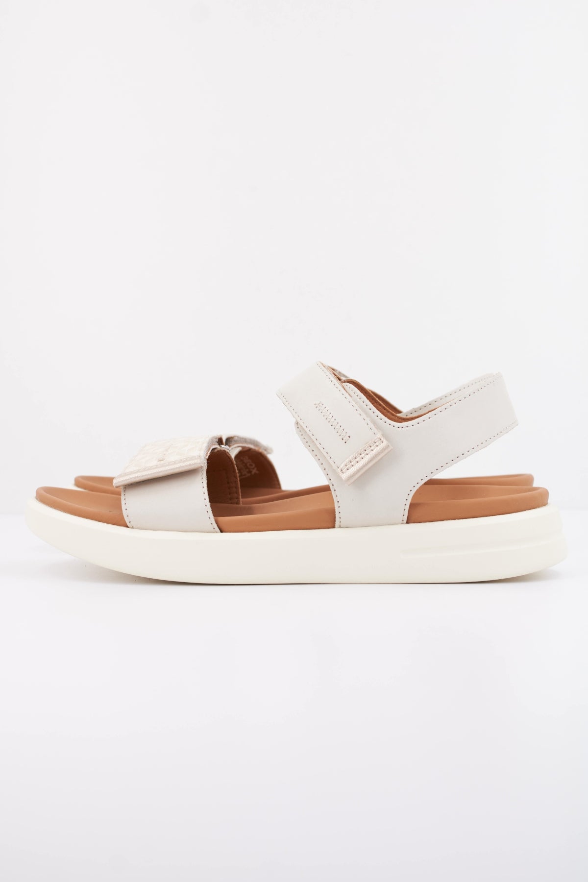 GEOX D XAND S en color BEIS (1)