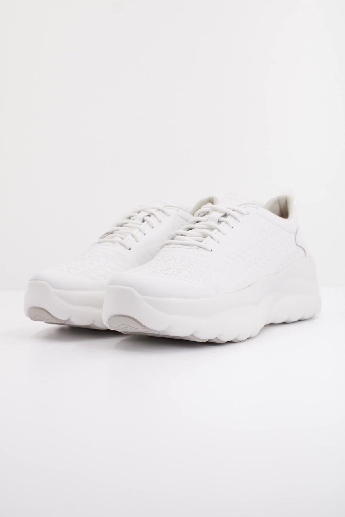 GEOX D XTORS en color BLANCO (2)